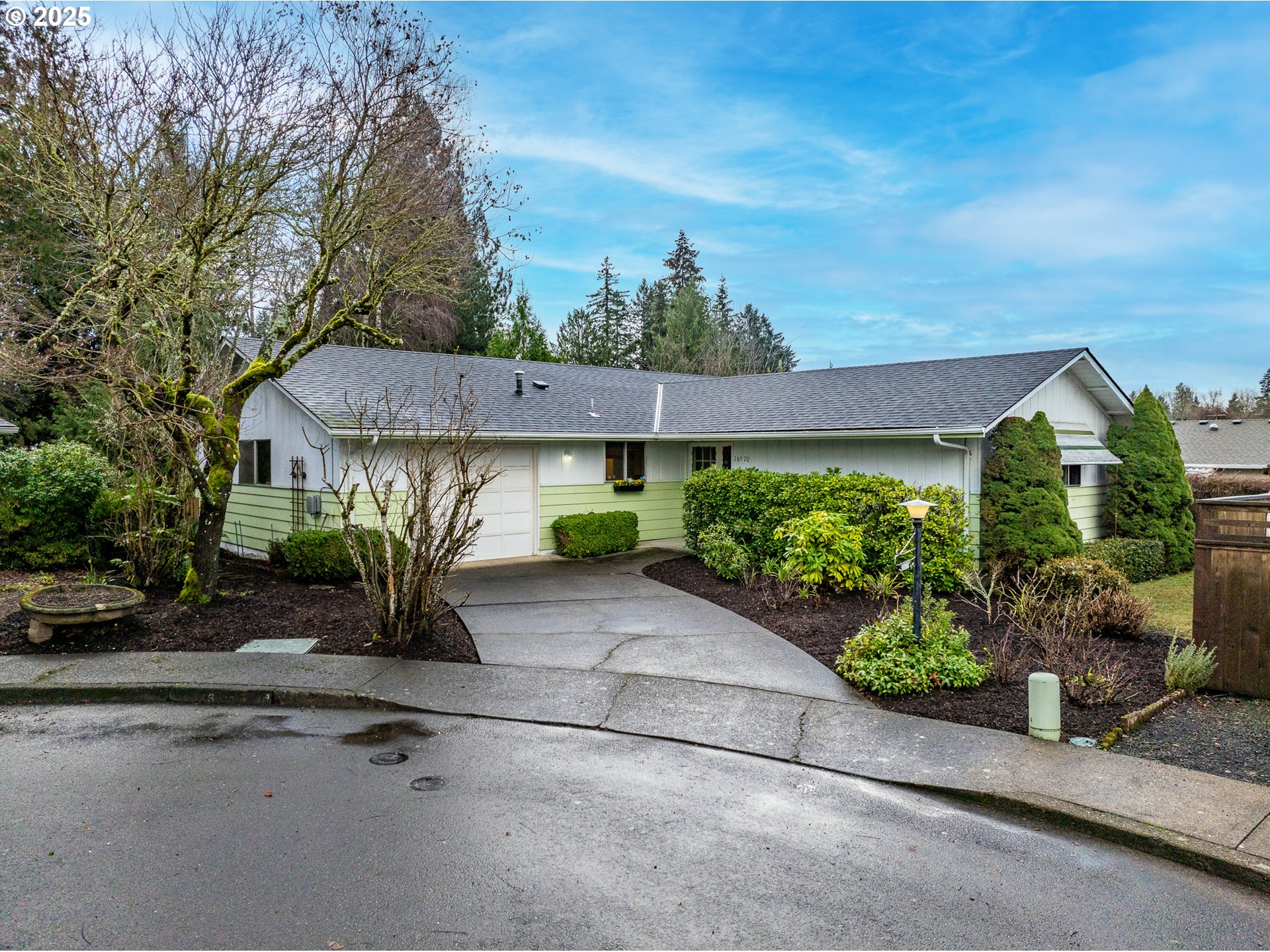 16570 SW ROYALTY PKWY