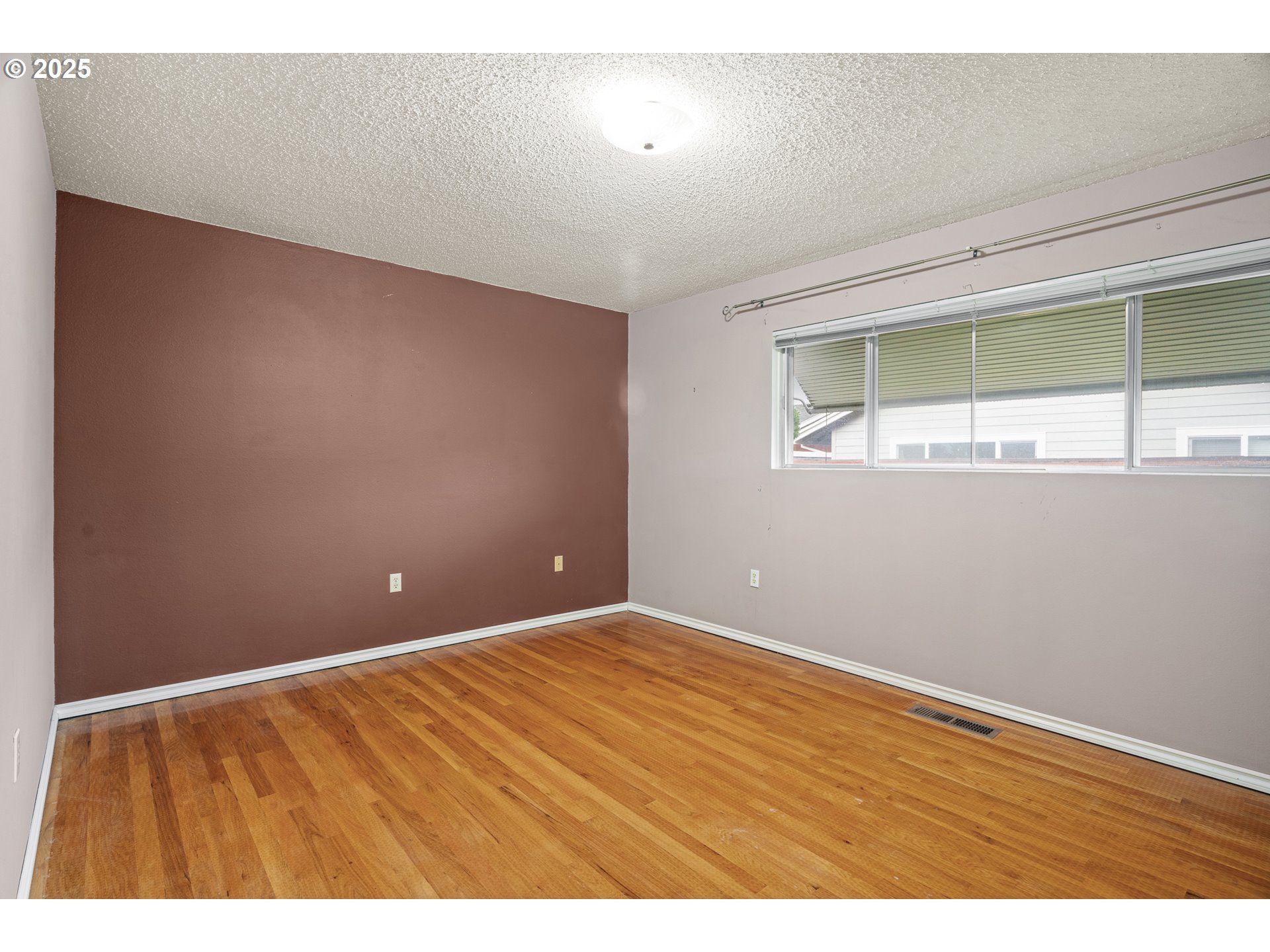 16570 SW ROYALTY PKWY