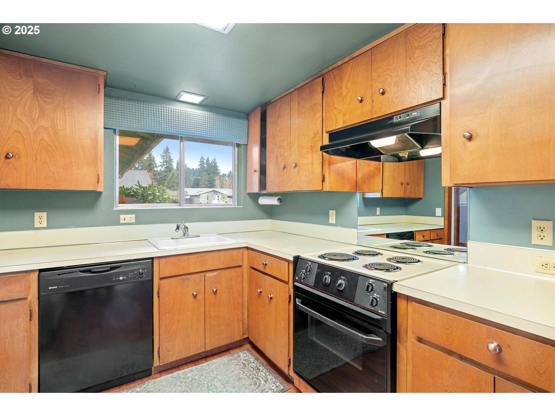 16570 SW ROYALTY PKWY