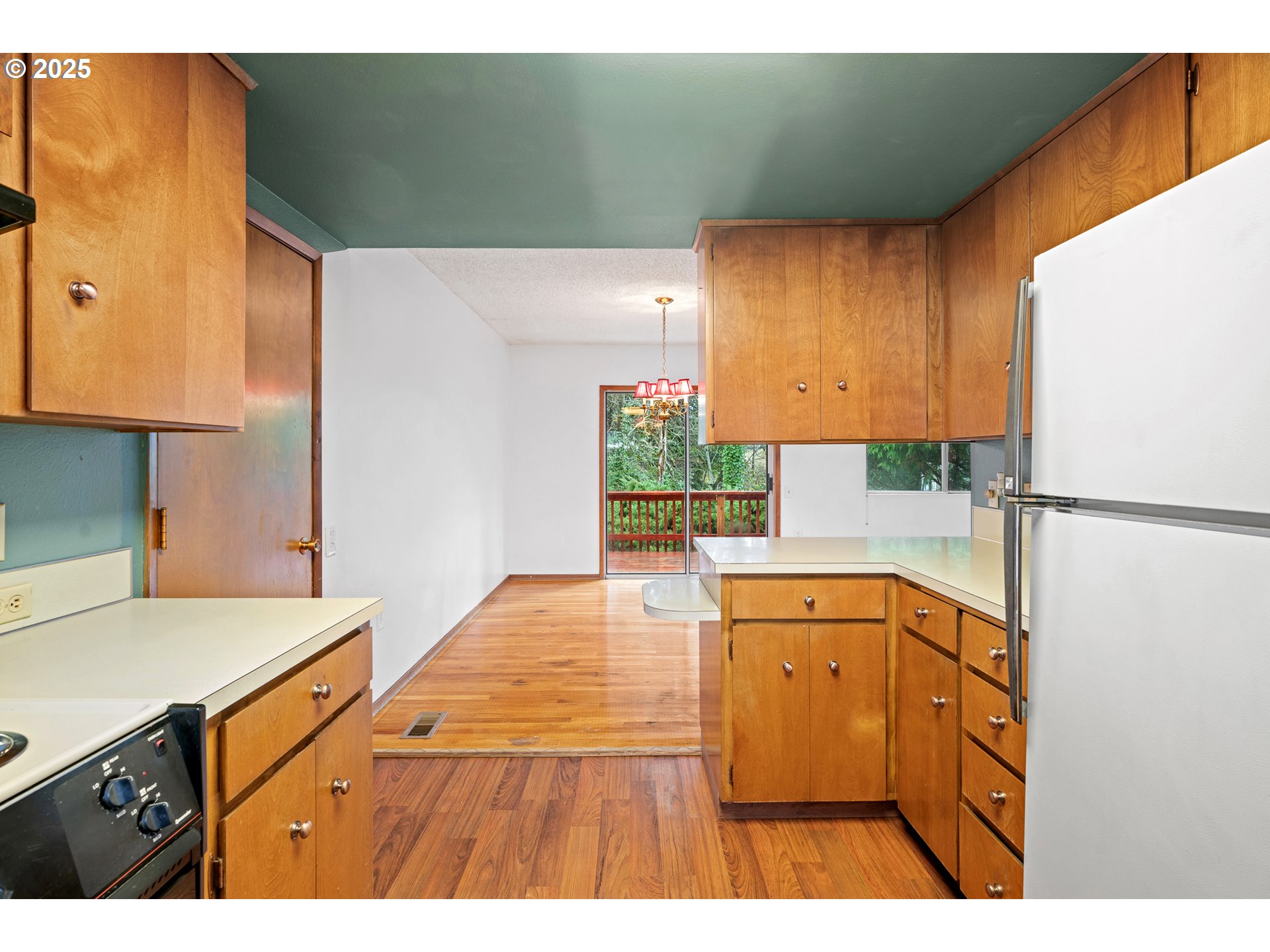 16570 SW ROYALTY PKWY