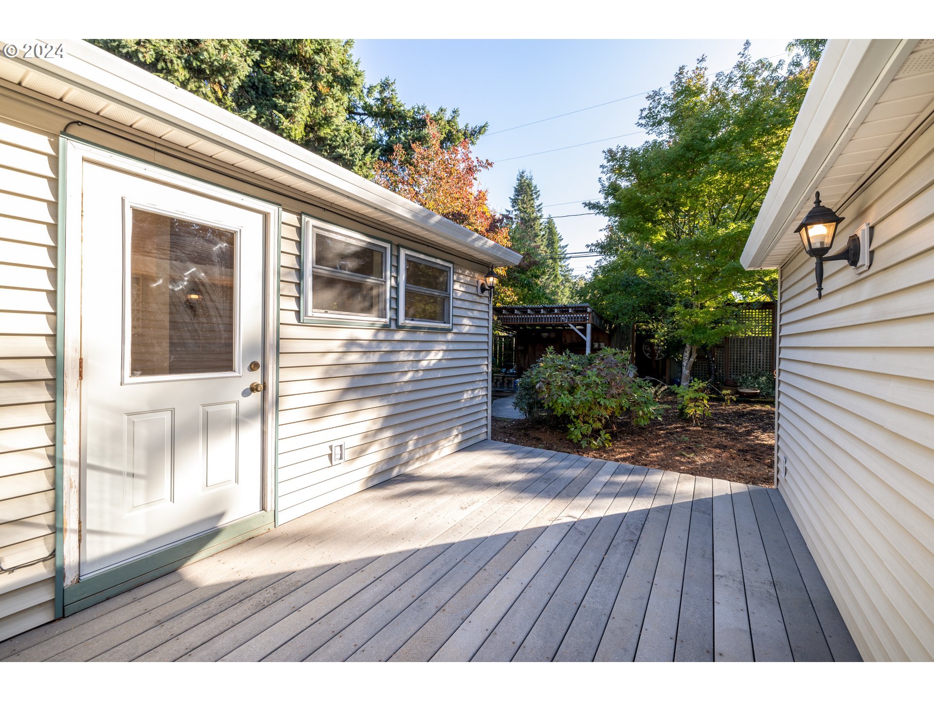 13710 NW MILL CREEK DR