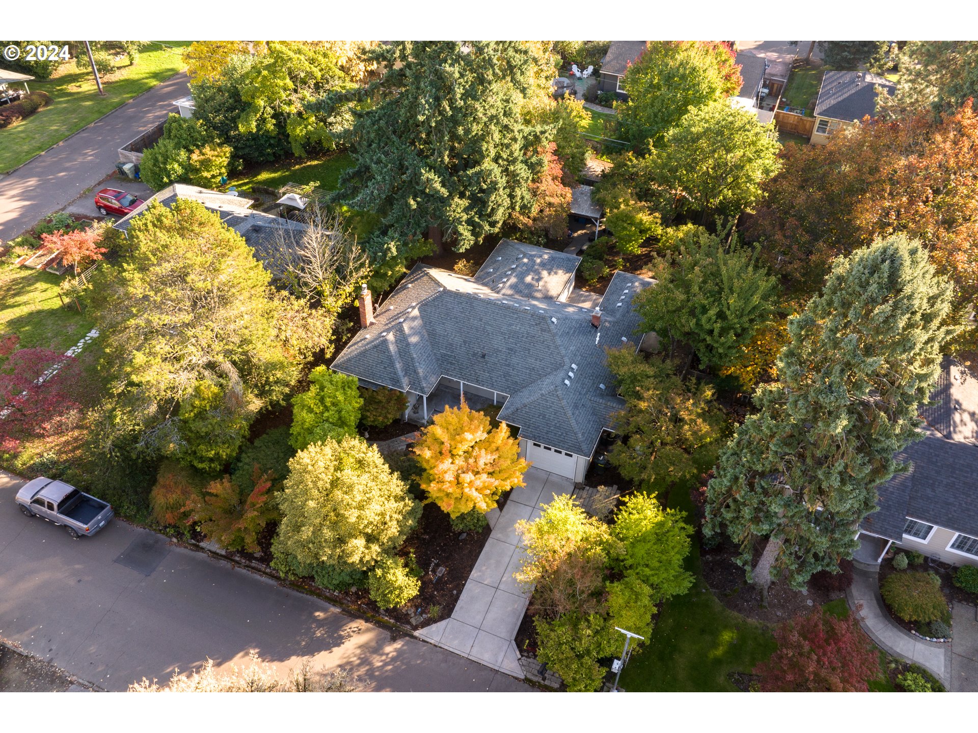 13710 NW MILL CREEK DR