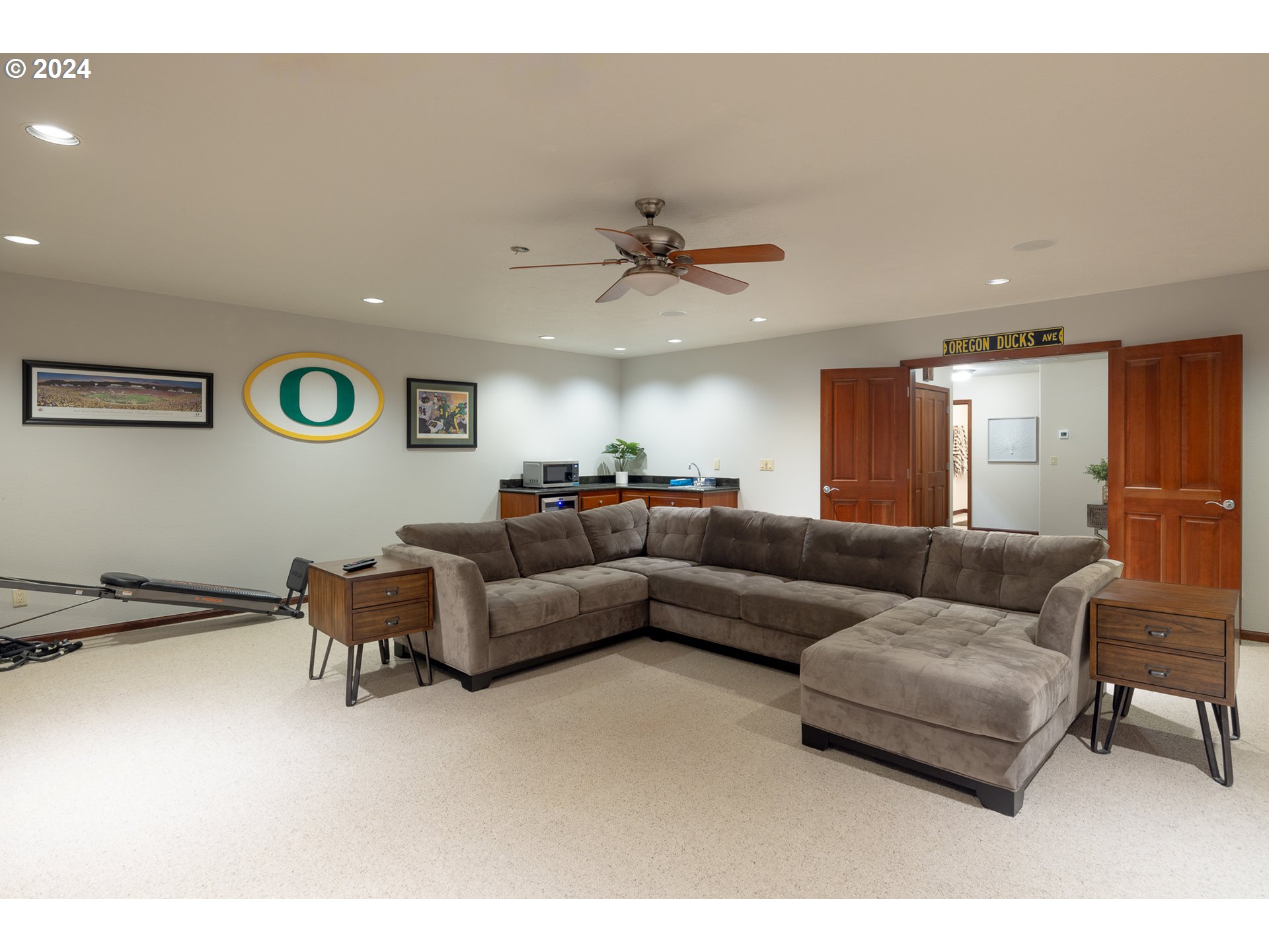 1204 NE Harbor Ridge