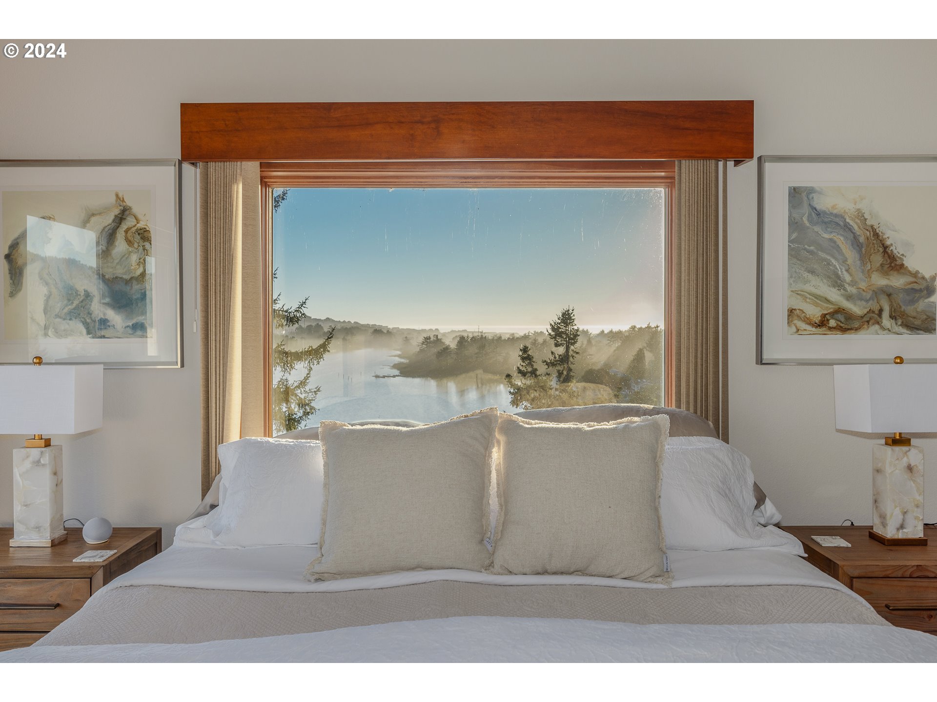 1204 NE Harbor Ridge