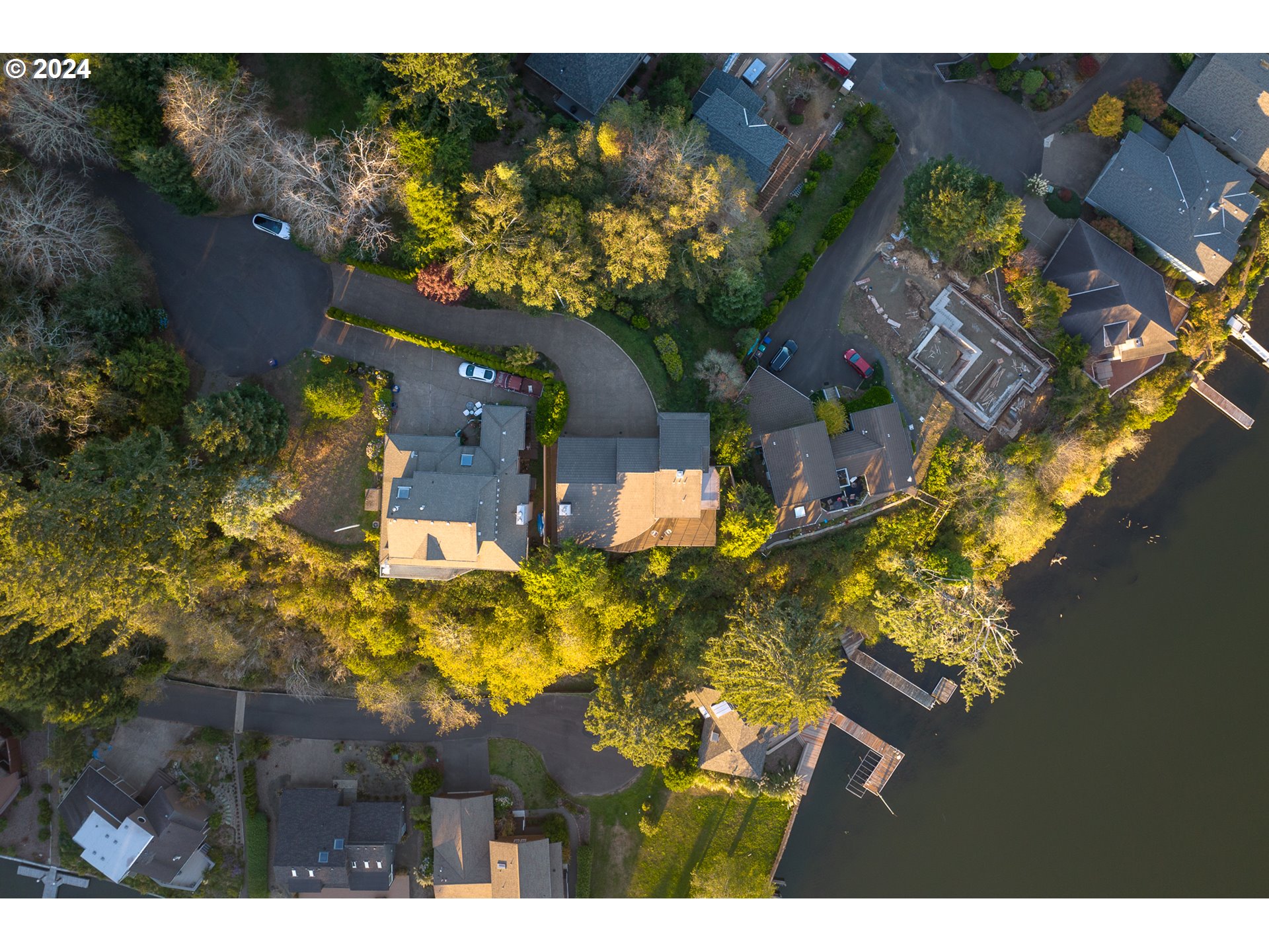 1204 NE Harbor Ridge