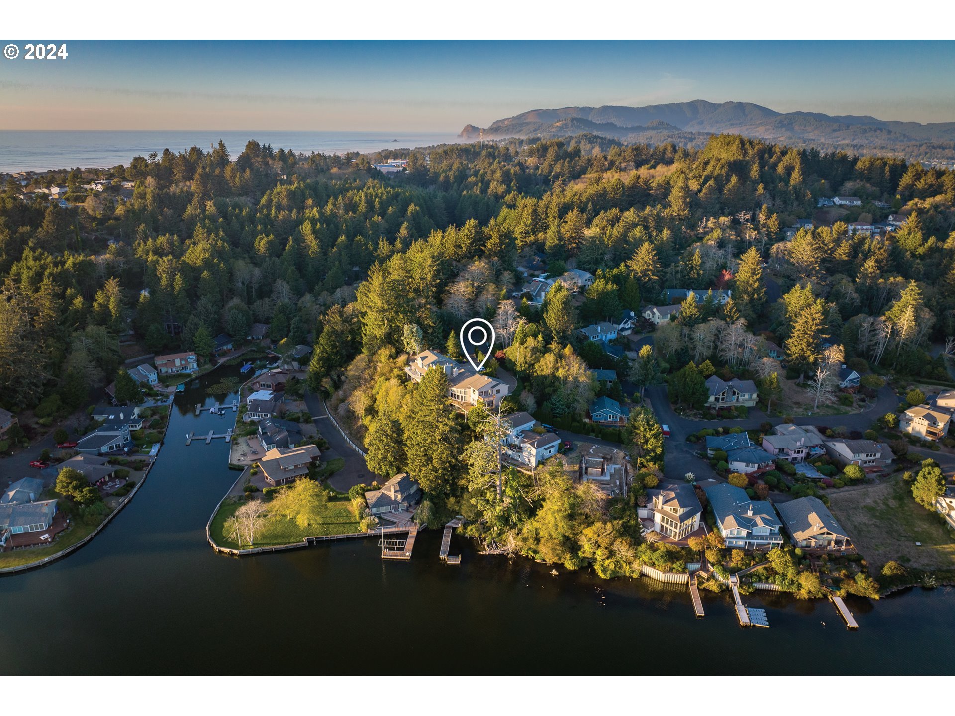 1204 NE Harbor Ridge