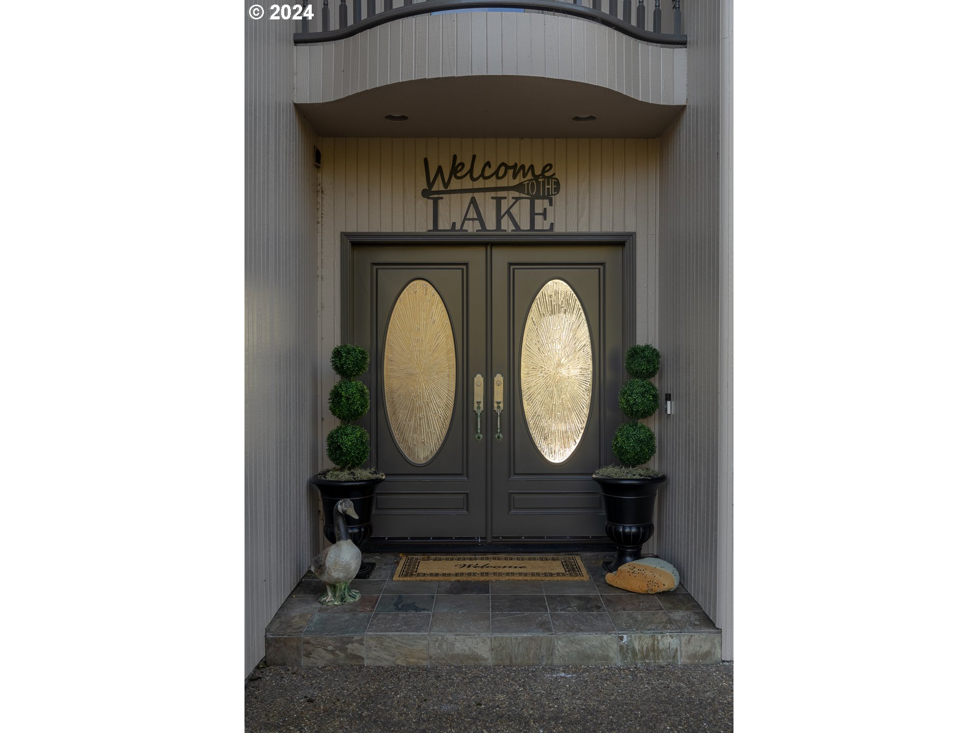 1204 NE Harbor Ridge