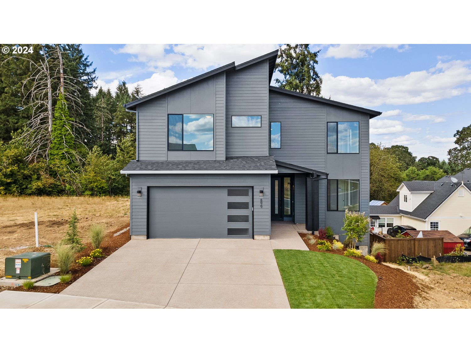 899 BUTTE DR