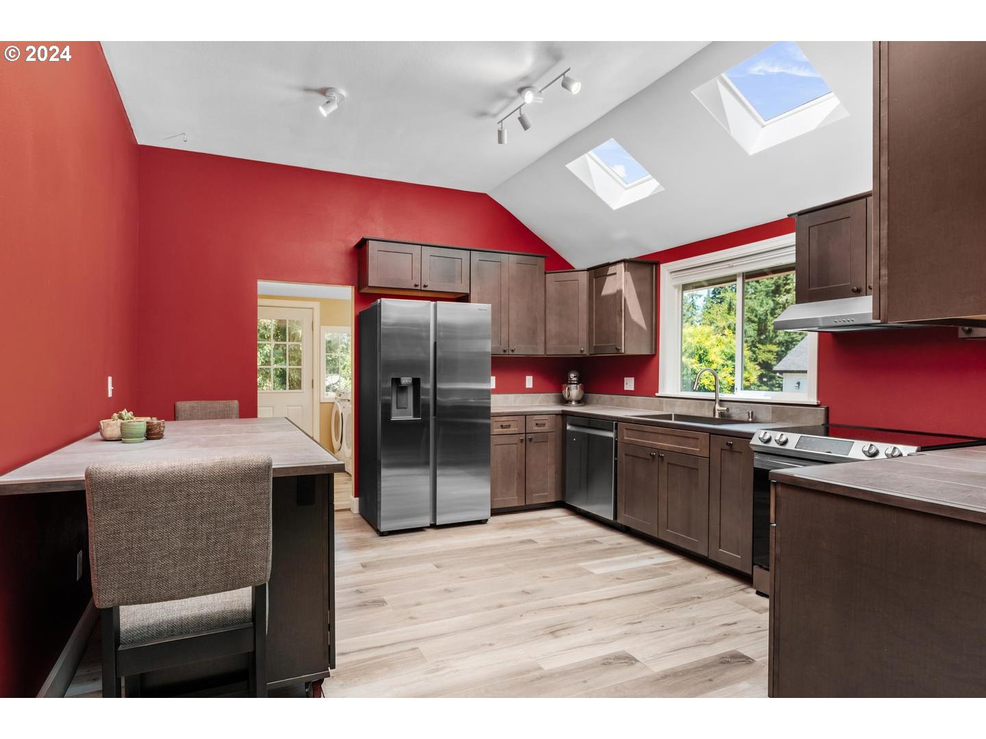 15235 SW DIVISION ST