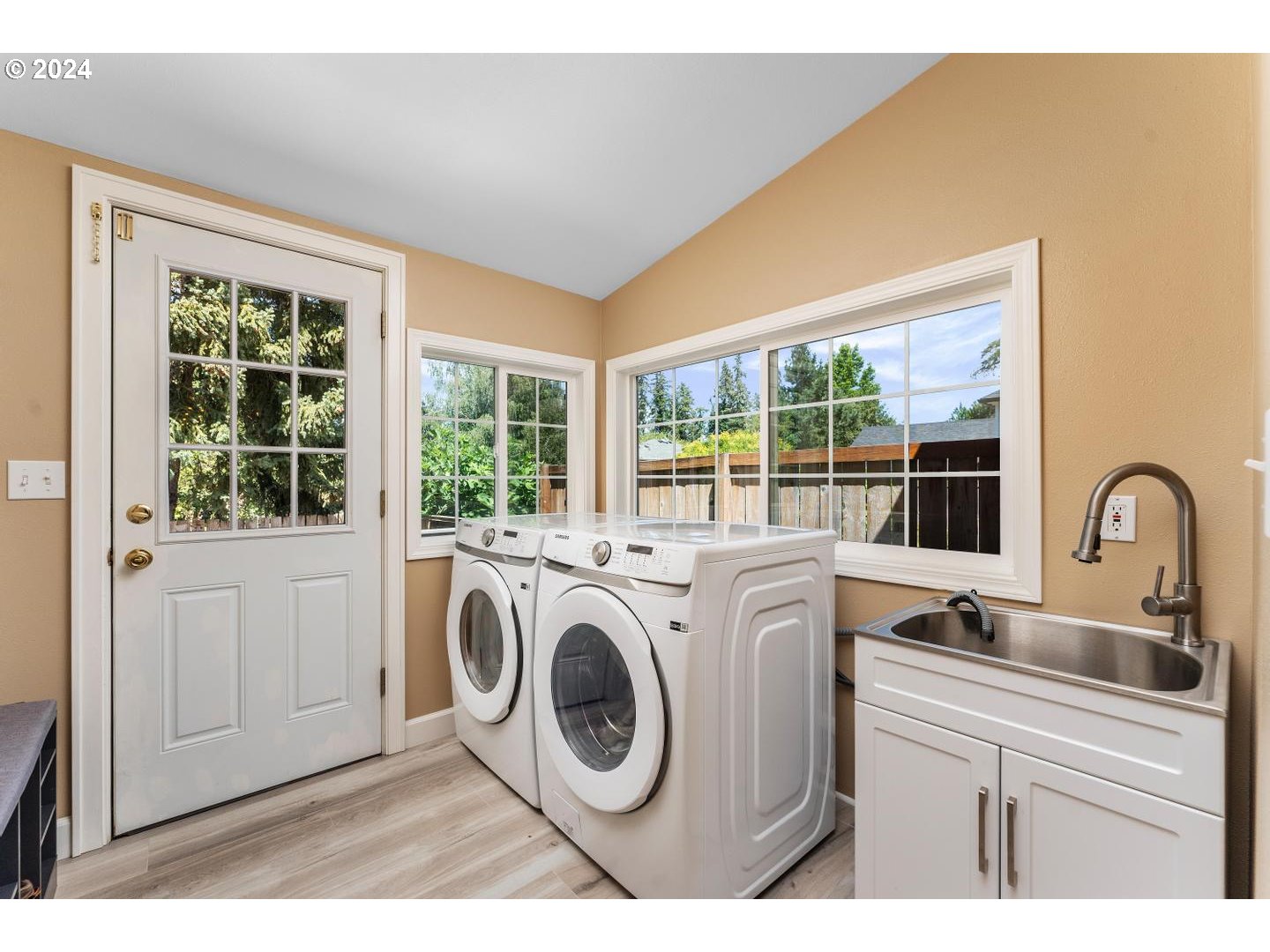 15235 SW DIVISION ST