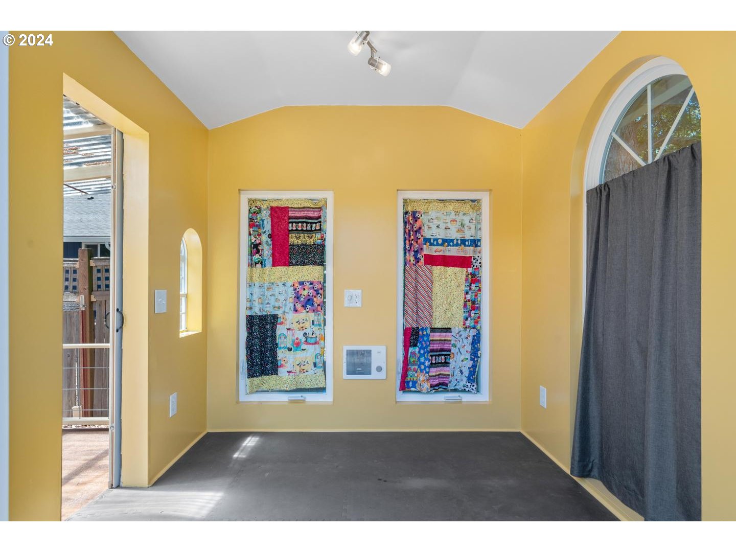 15235 SW DIVISION ST