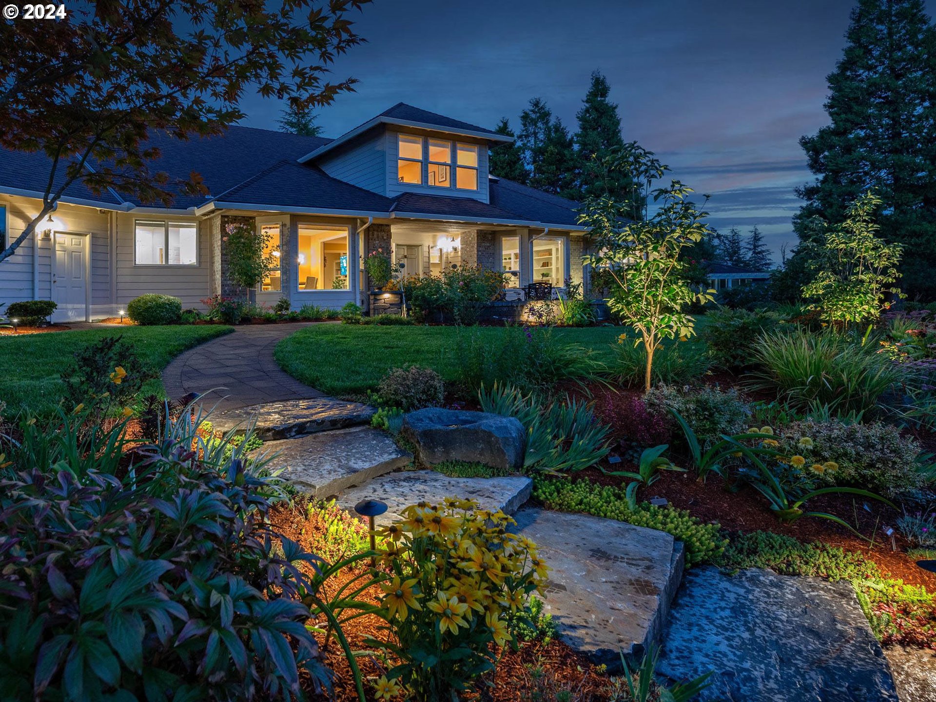 3340 NE JACKSON ROAD LOOP