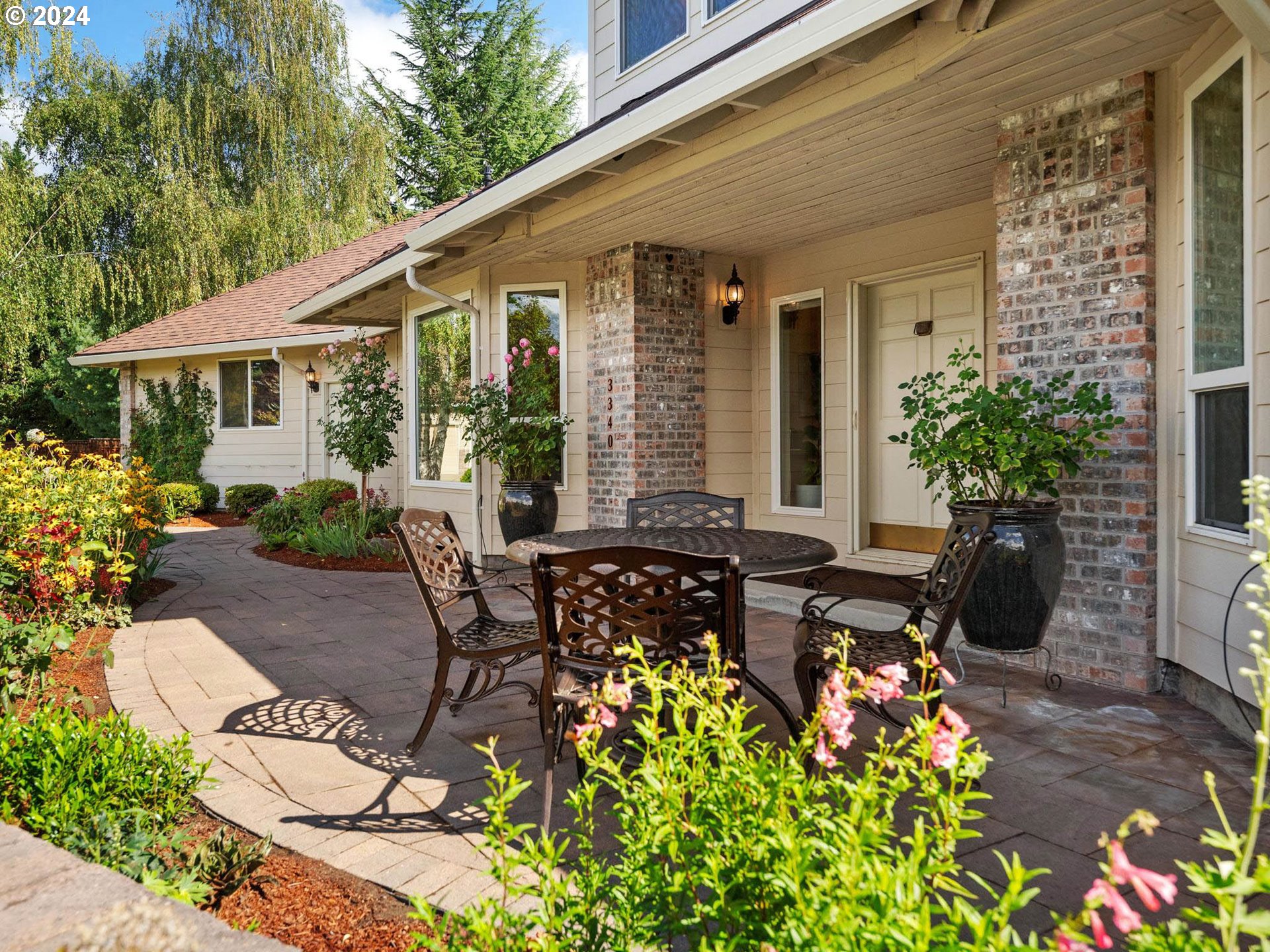 3340 NE JACKSON ROAD LOOP