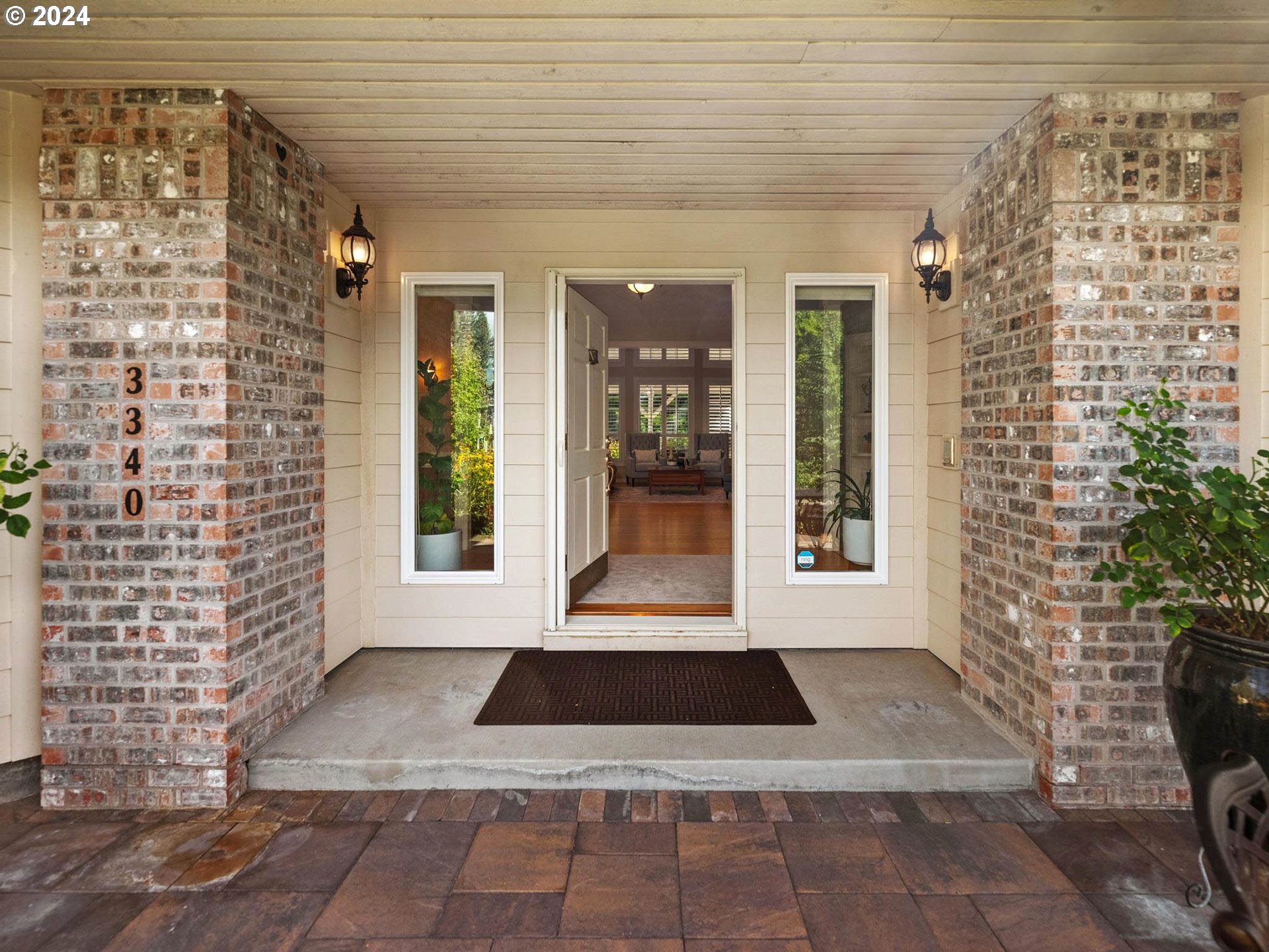 3340 NE JACKSON ROAD LOOP