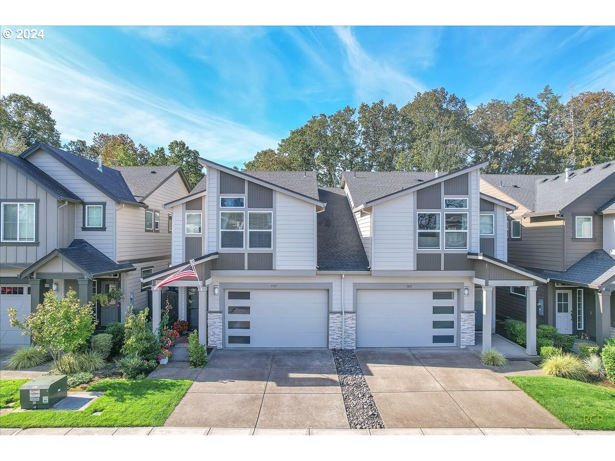 3907 SE CENTIFOLIA AVE