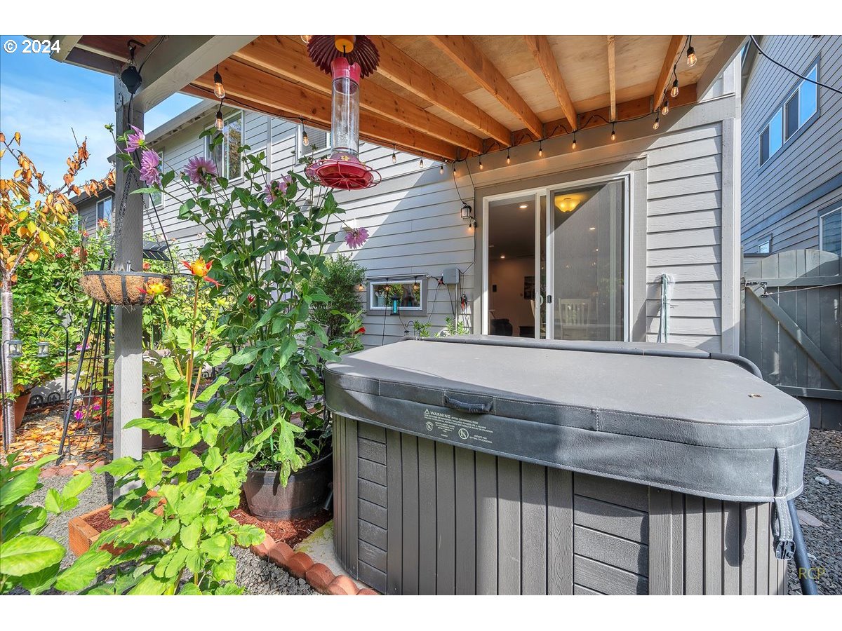 3907 SE CENTIFOLIA AVE