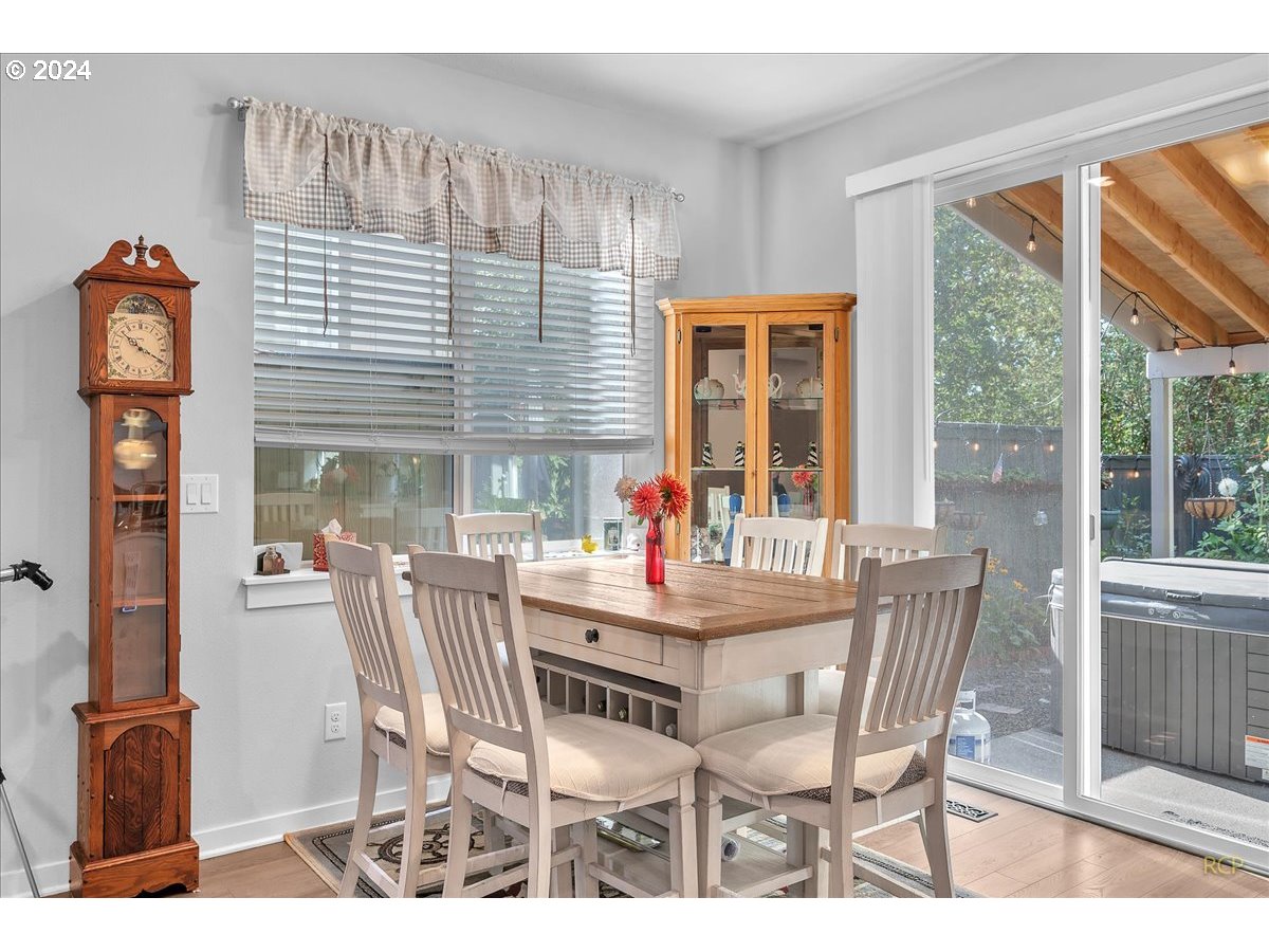 3907 SE CENTIFOLIA AVE