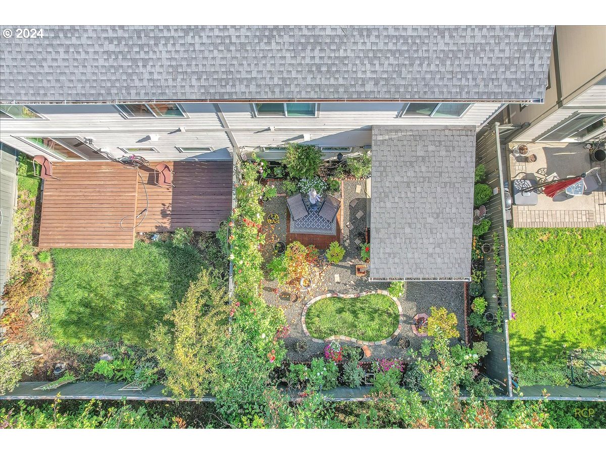 3907 SE CENTIFOLIA AVE