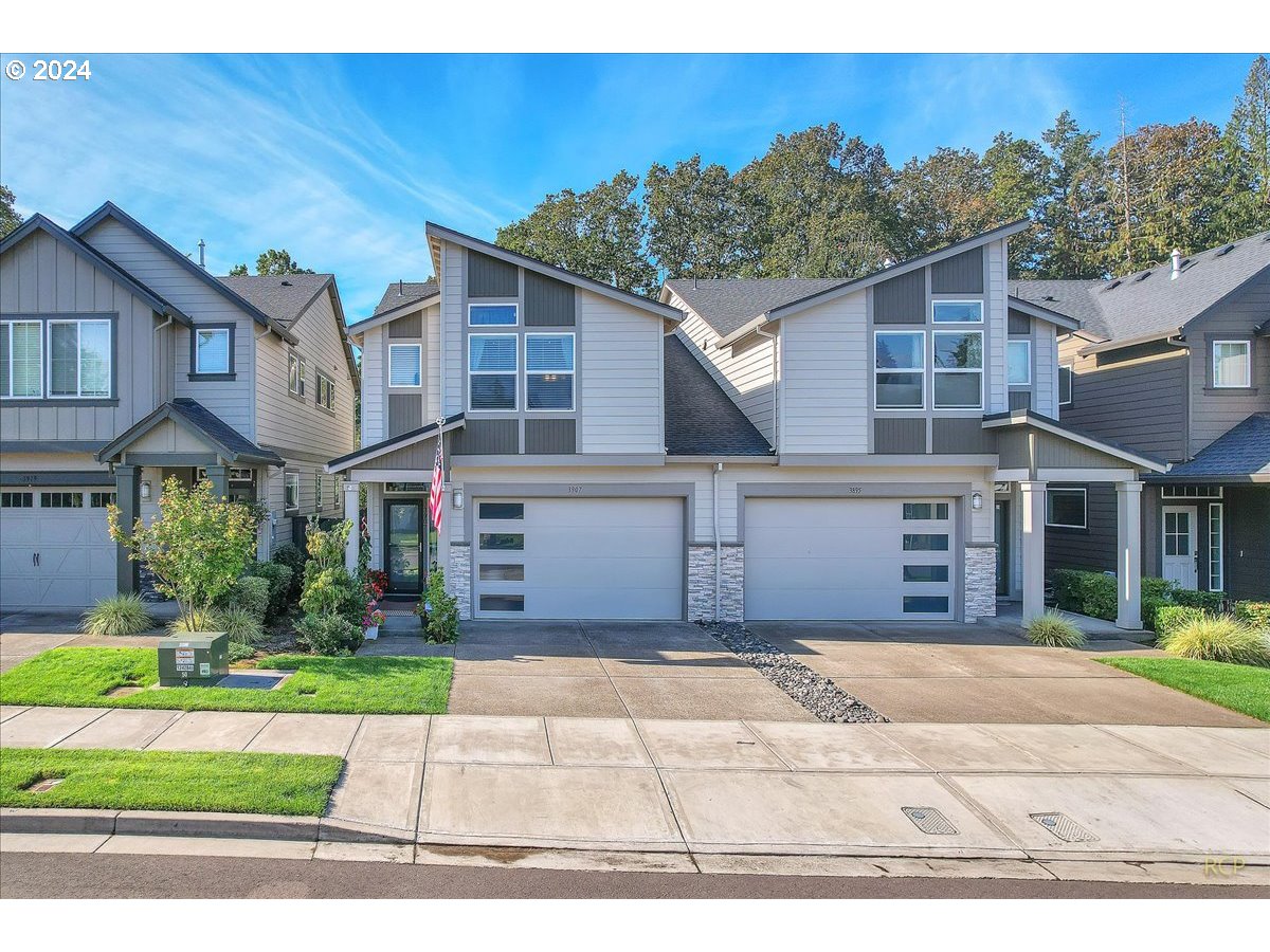 3907 SE CENTIFOLIA AVE