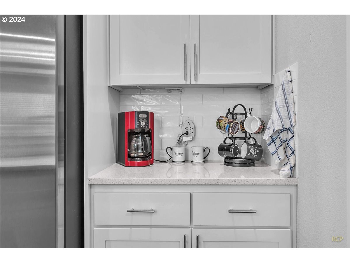 3907 SE CENTIFOLIA AVE