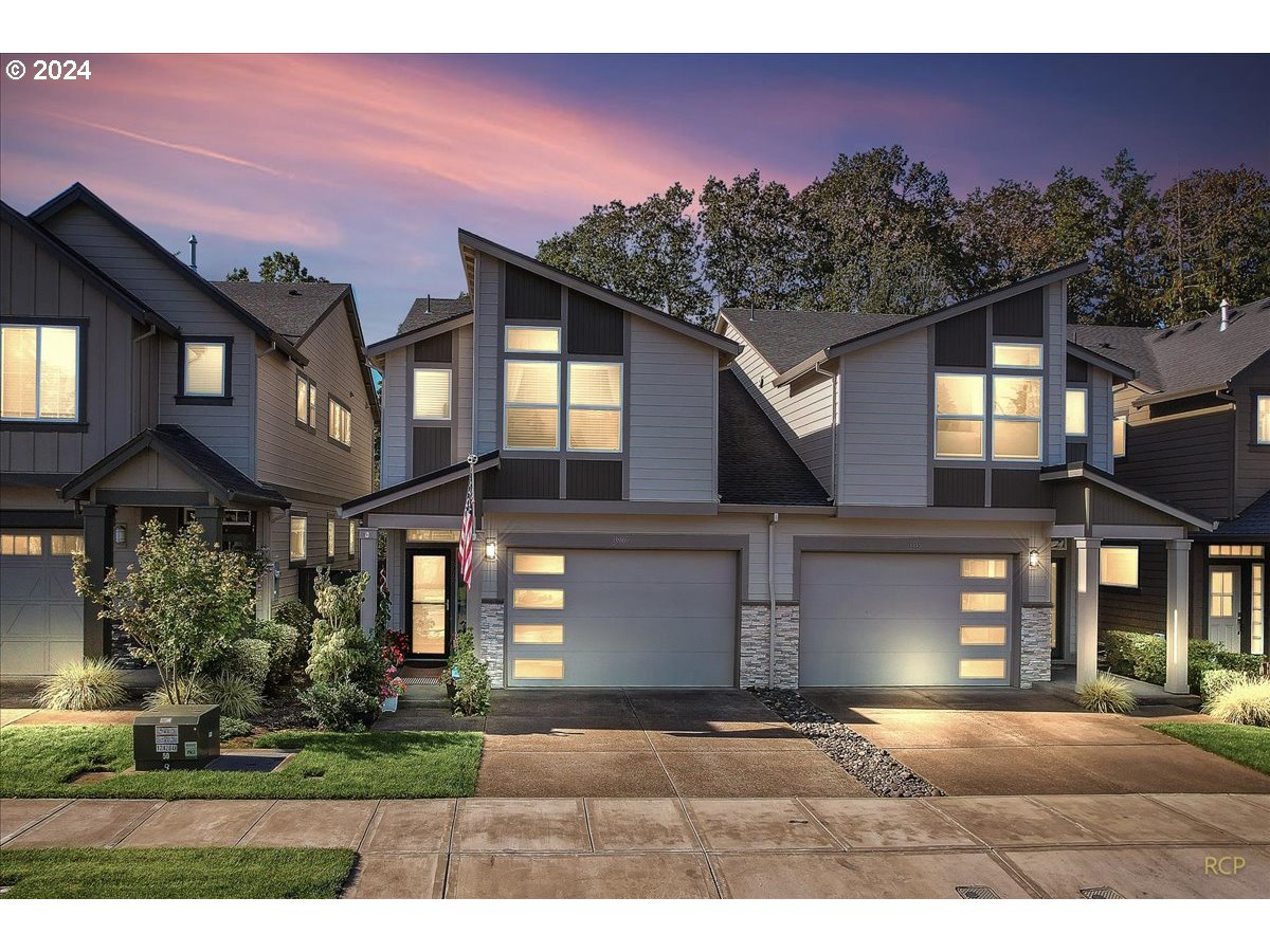 3907 SE CENTIFOLIA AVE