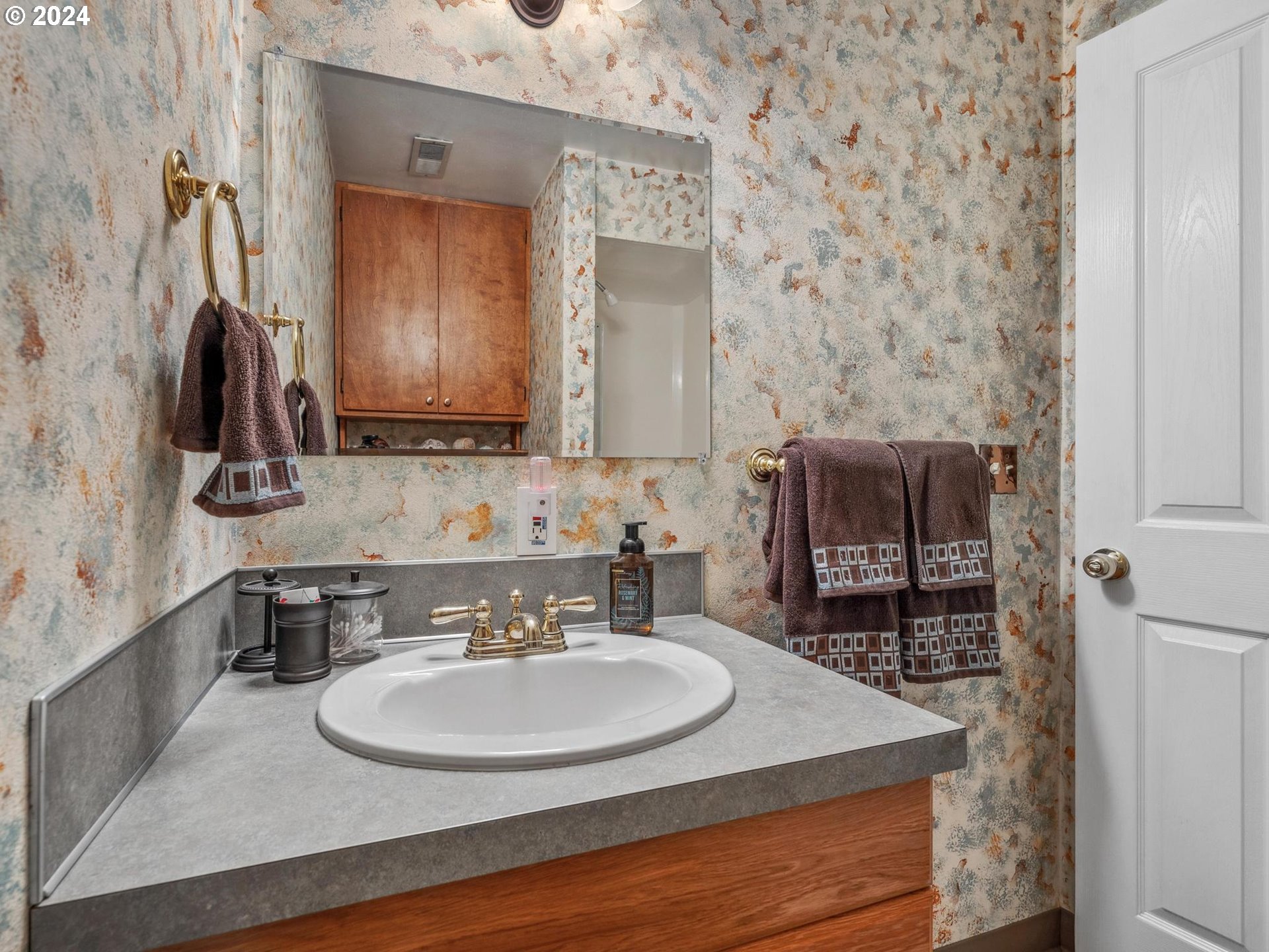 59970 WESTHILL RD, St. Helens