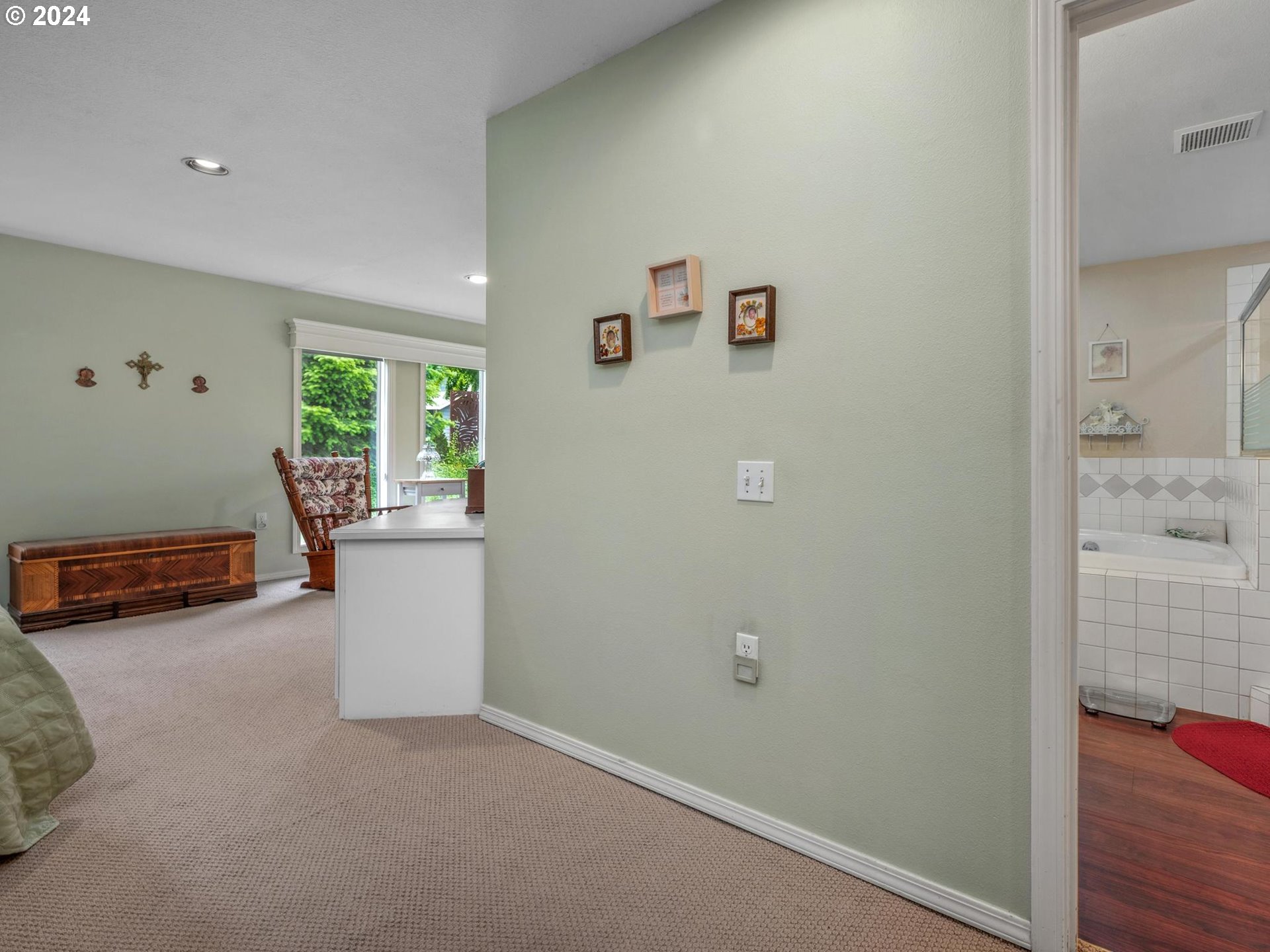 59970 WESTHILL RD, St. Helens