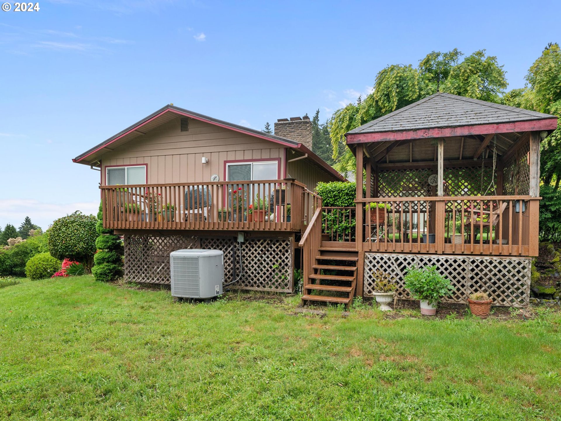 59970 WESTHILL RD, St. Helens