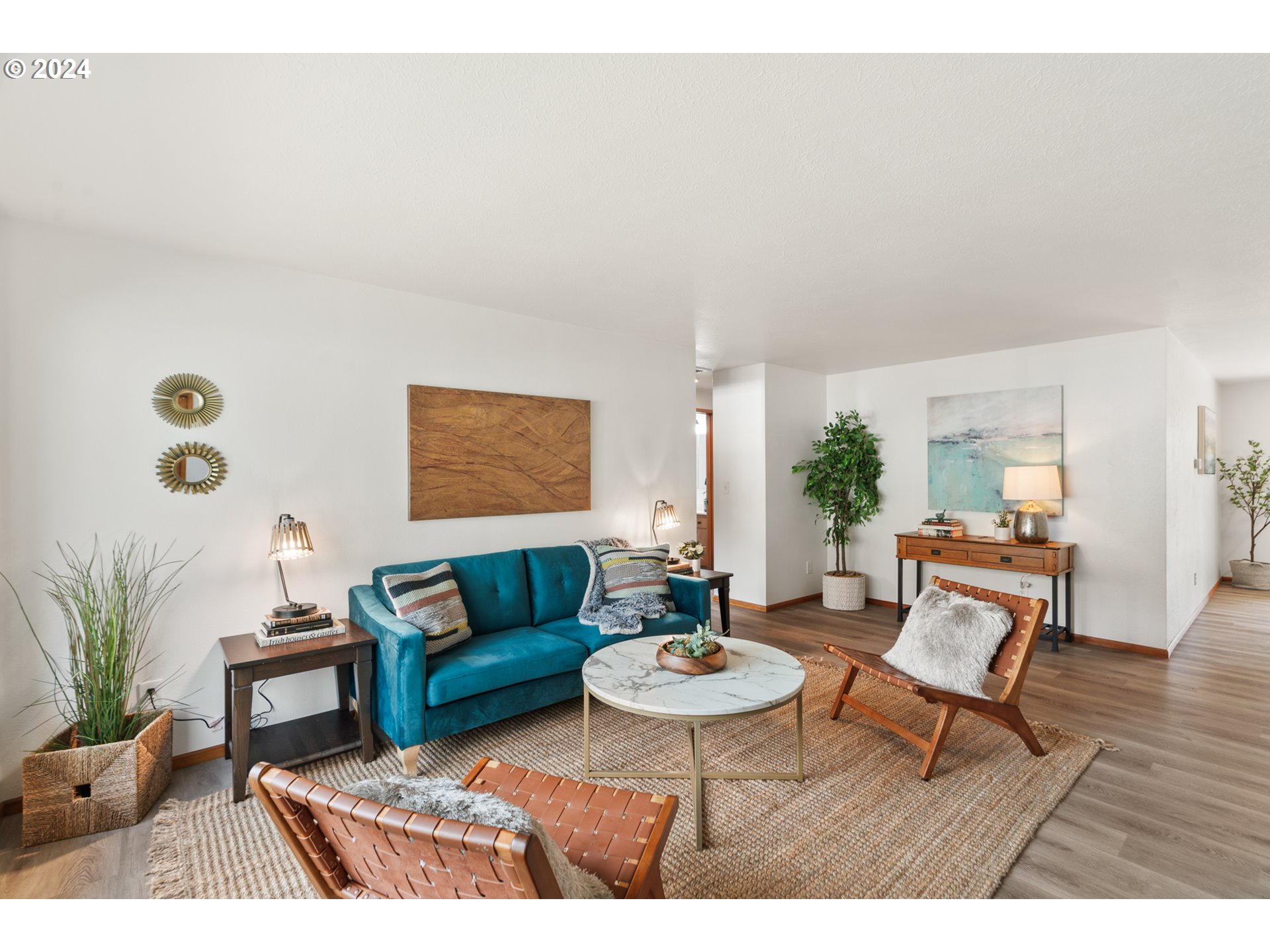 2532 HONEYSUCKLE WAY NE