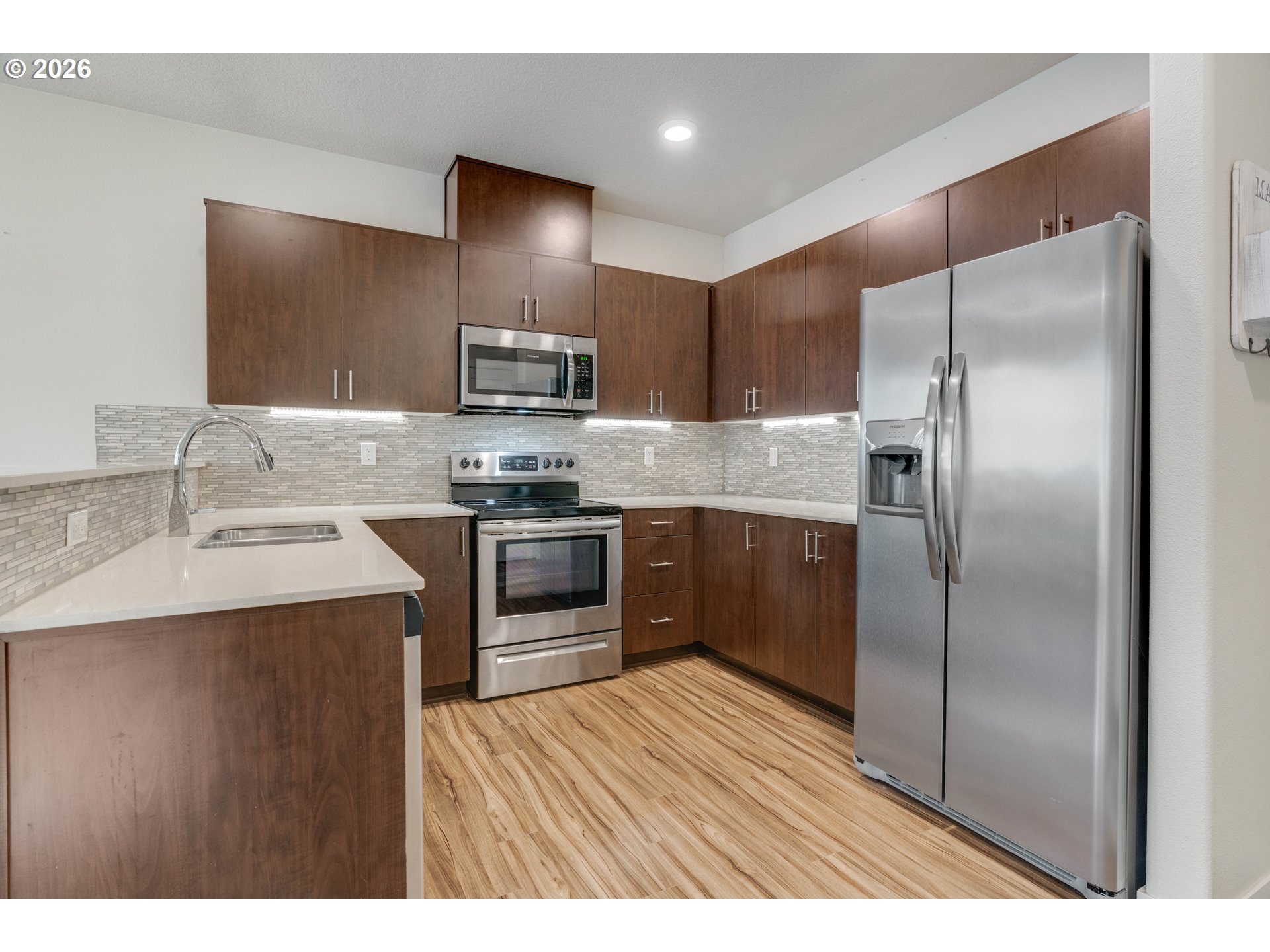 17124 SW APPLEDALE RD 401