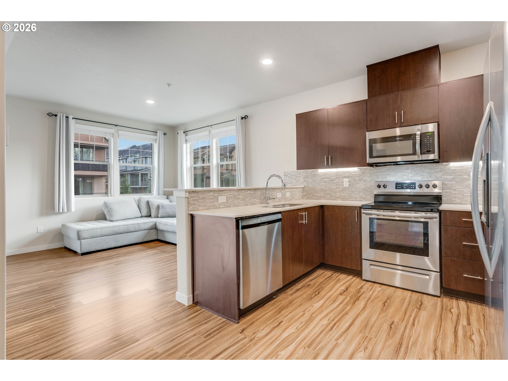 17124 SW APPLEDALE RD 401