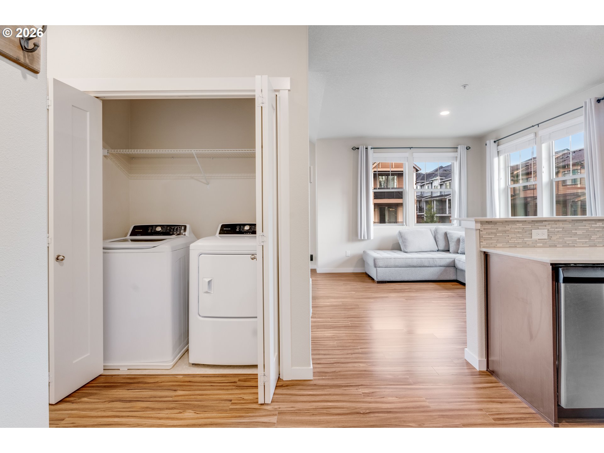 17124 SW APPLEDALE RD 401