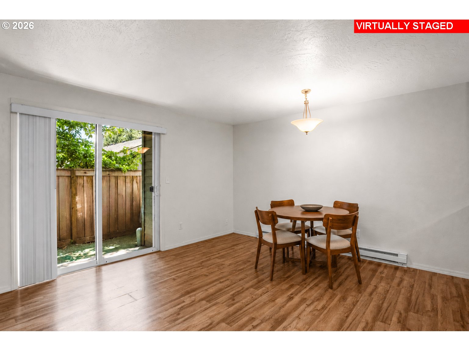 3930 LAKE GROVE AVE C1