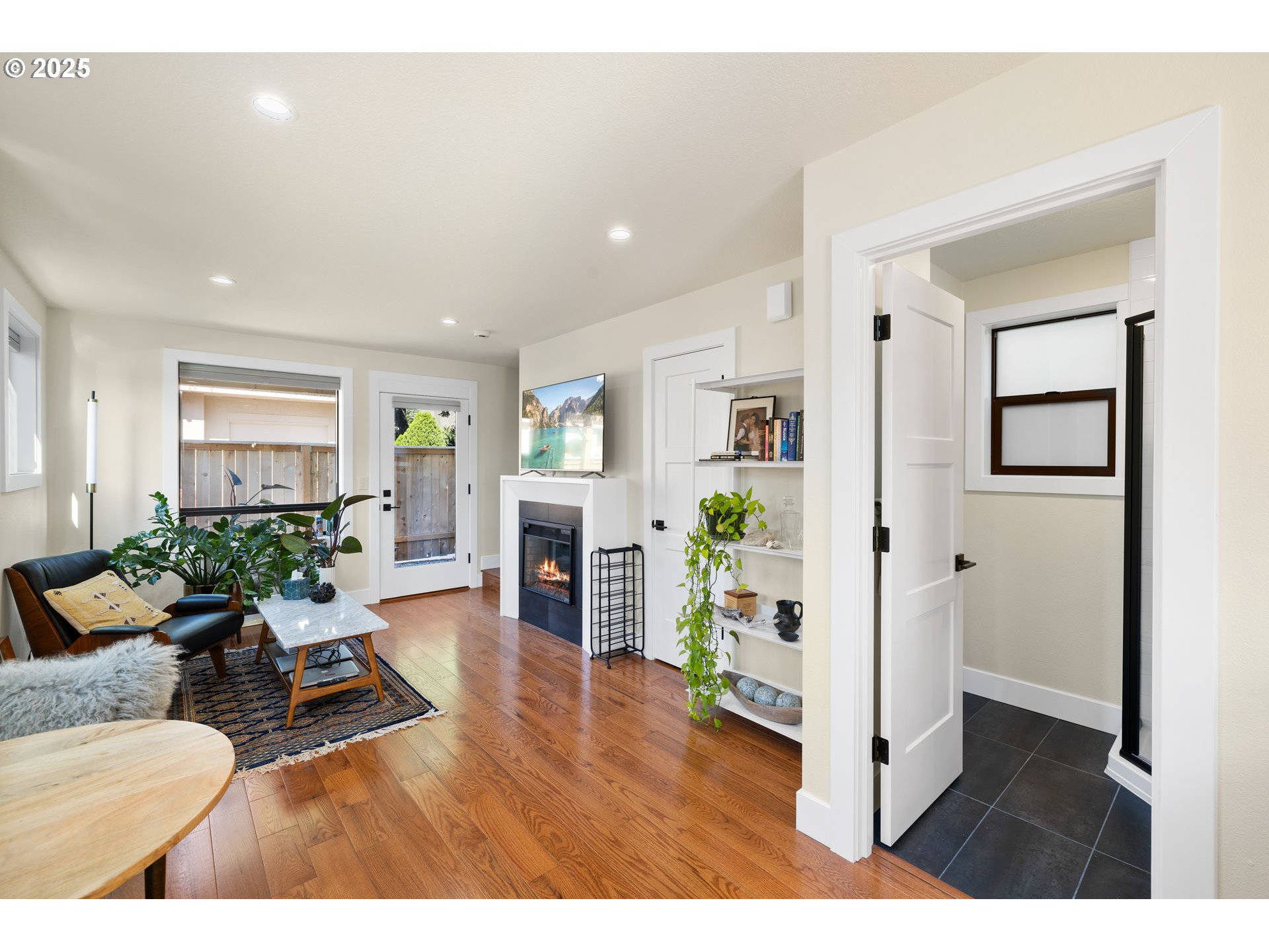 1410 SE CLAYBOURNE ST C