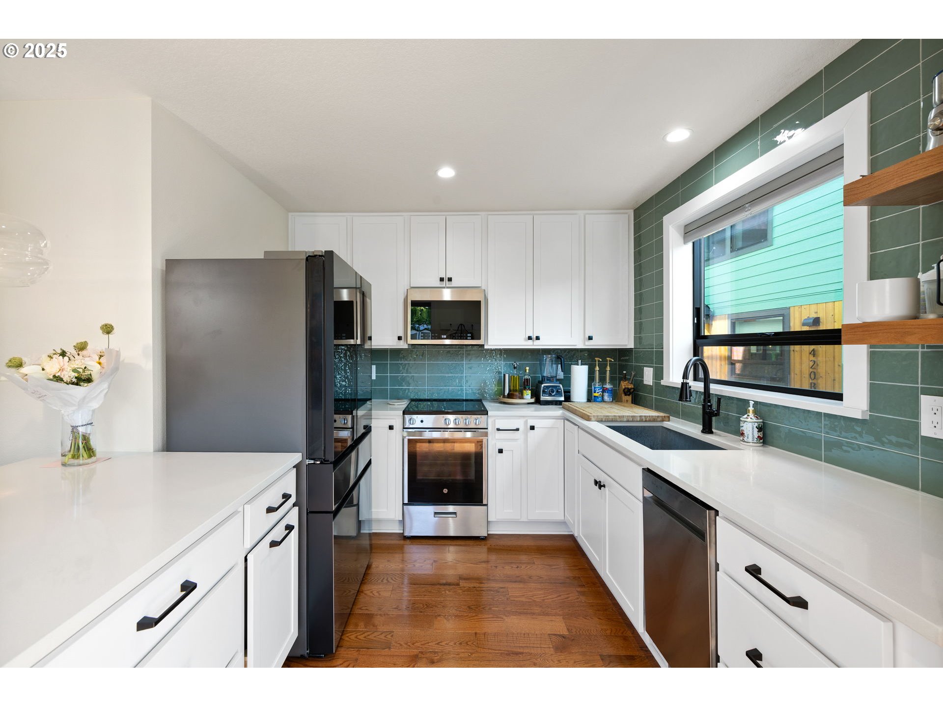 1410 SE CLAYBOURNE ST C