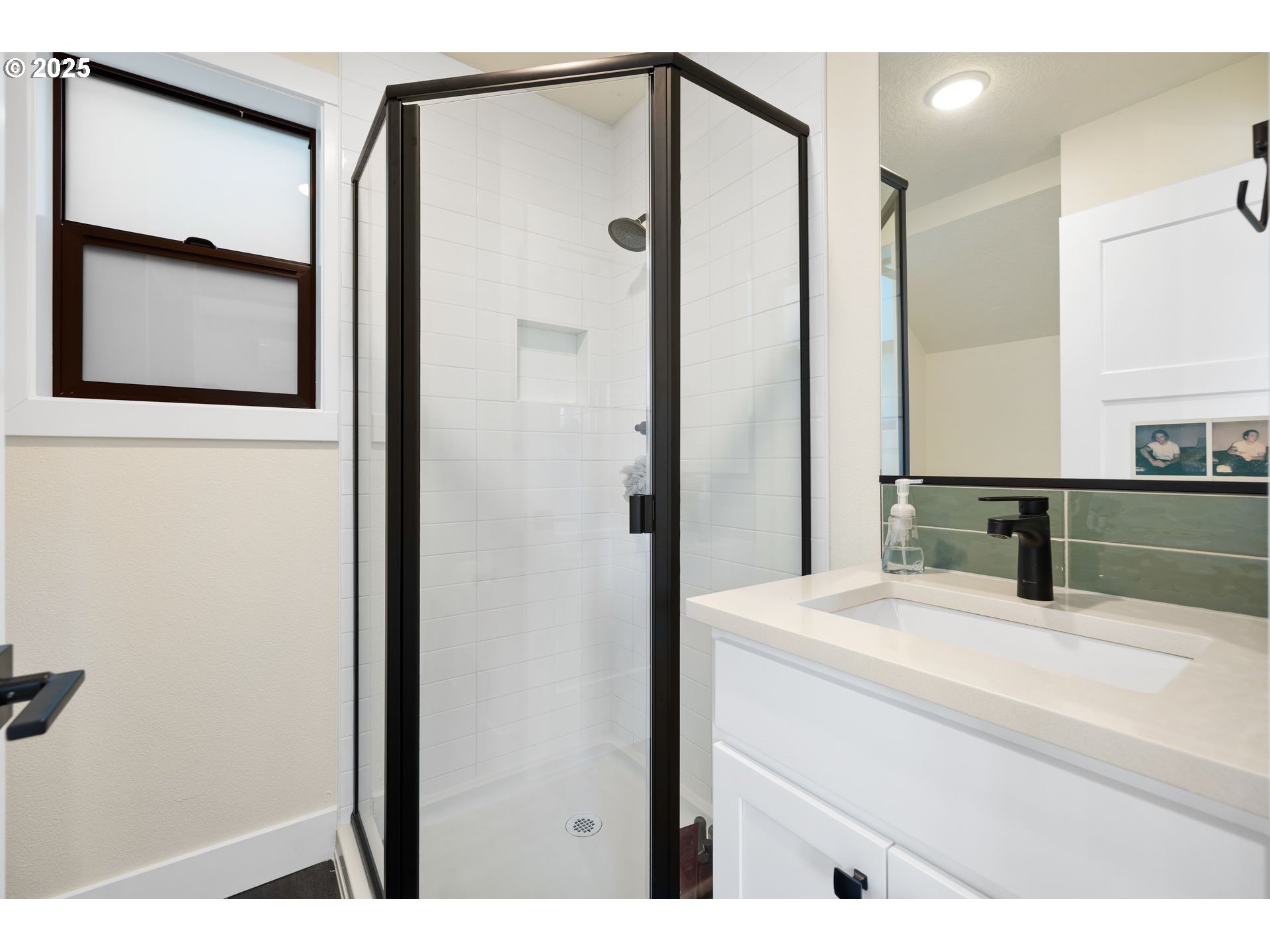 1410 SE CLAYBOURNE ST C