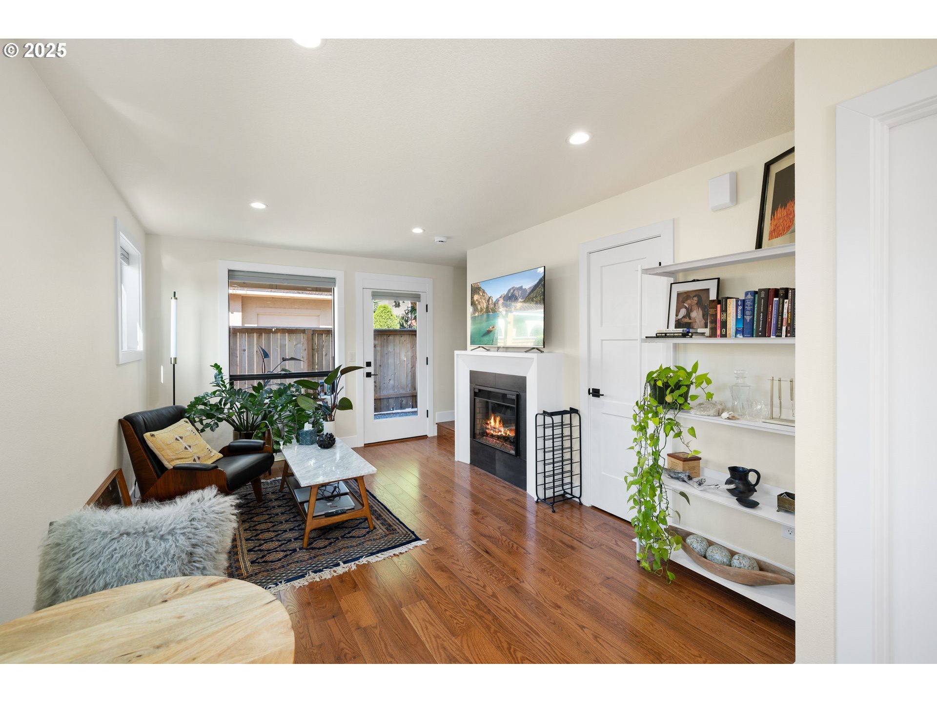 1410 SE CLAYBOURNE ST C