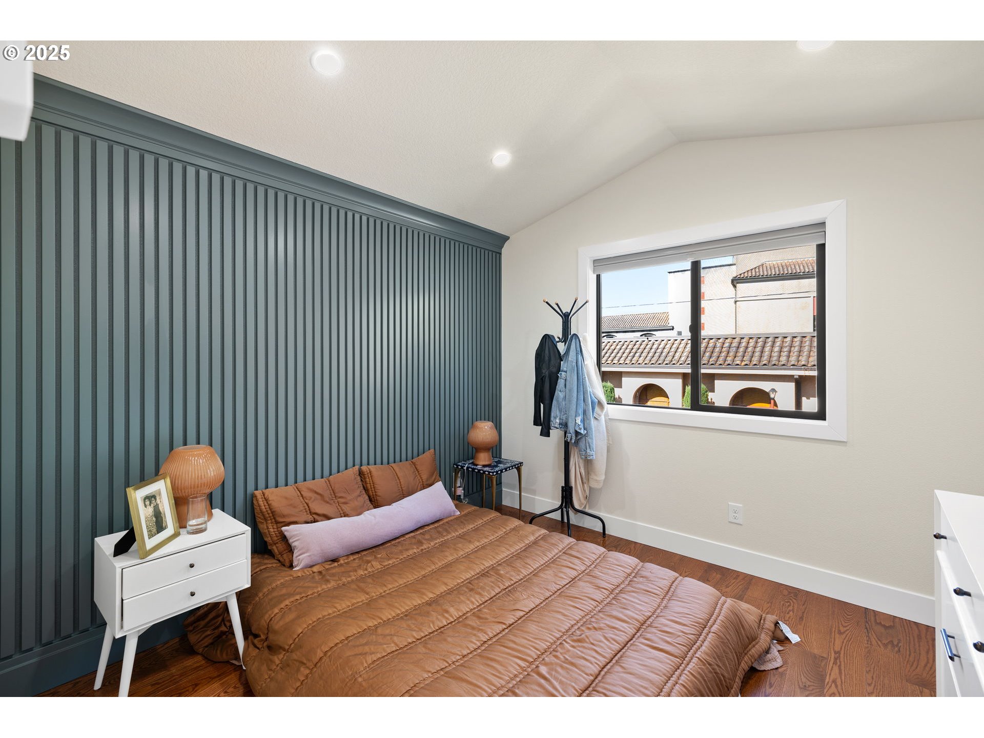 1410 SE CLAYBOURNE ST C