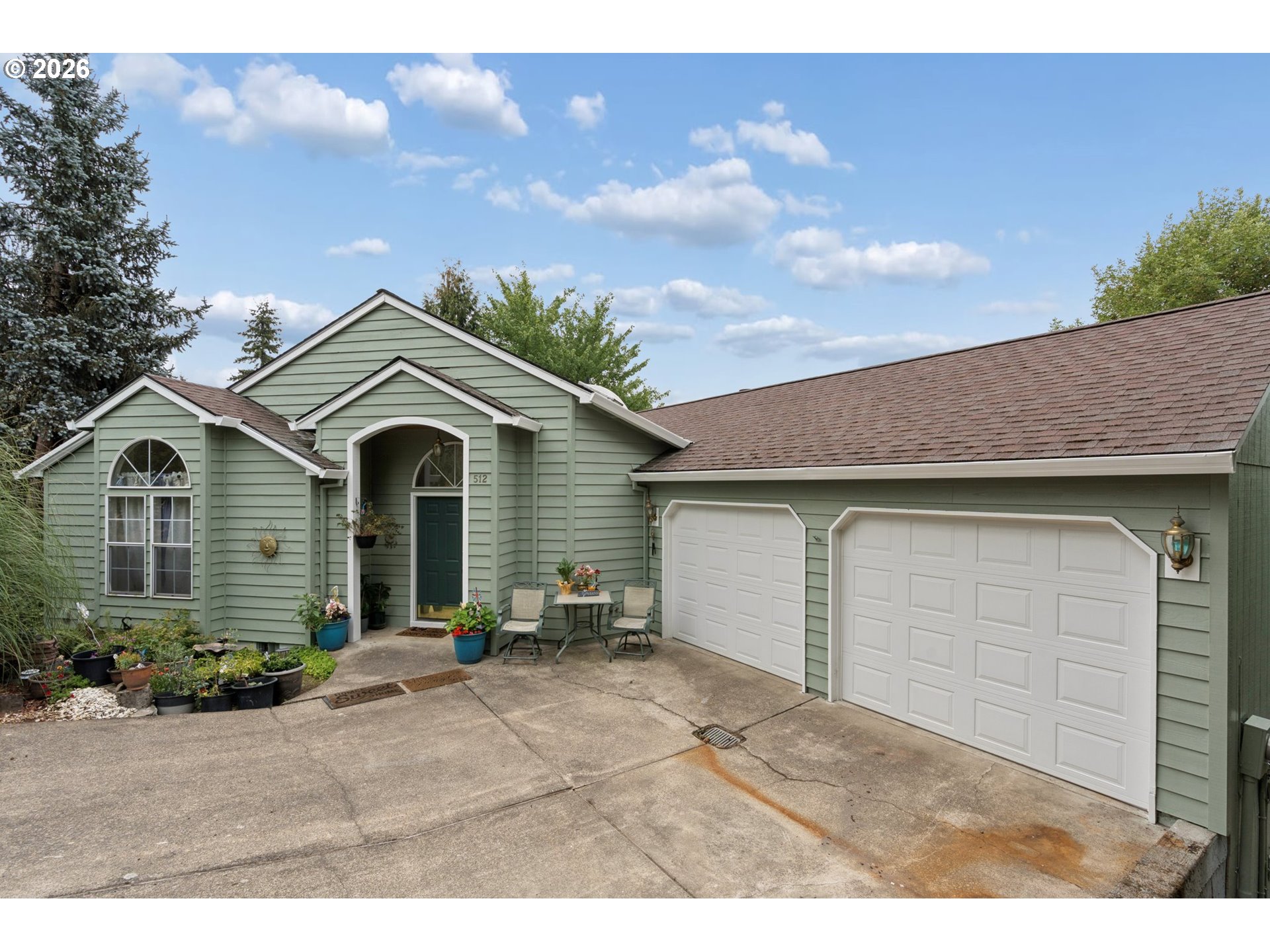 512 SE ALDER CT