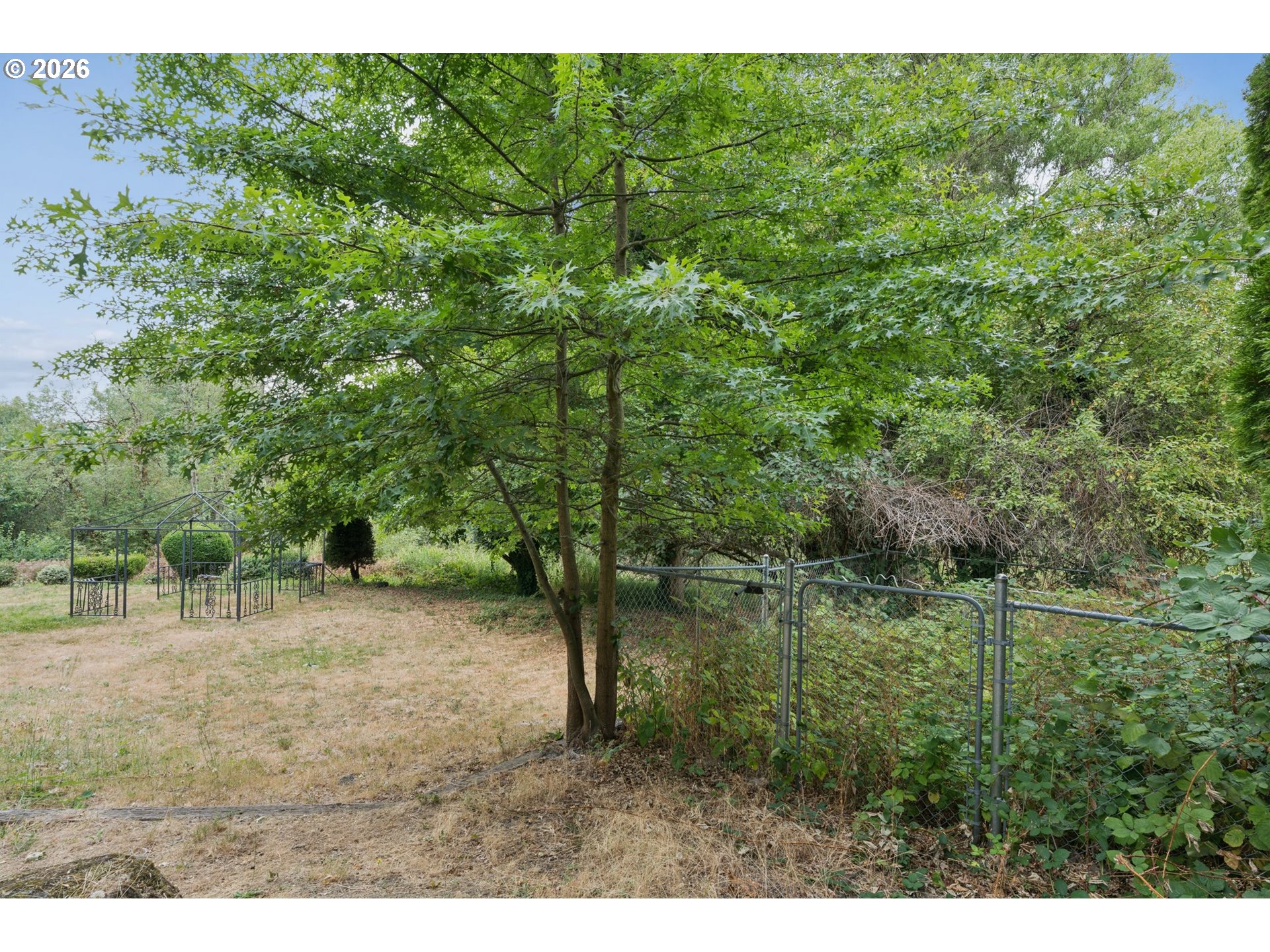 512 SE ALDER CT