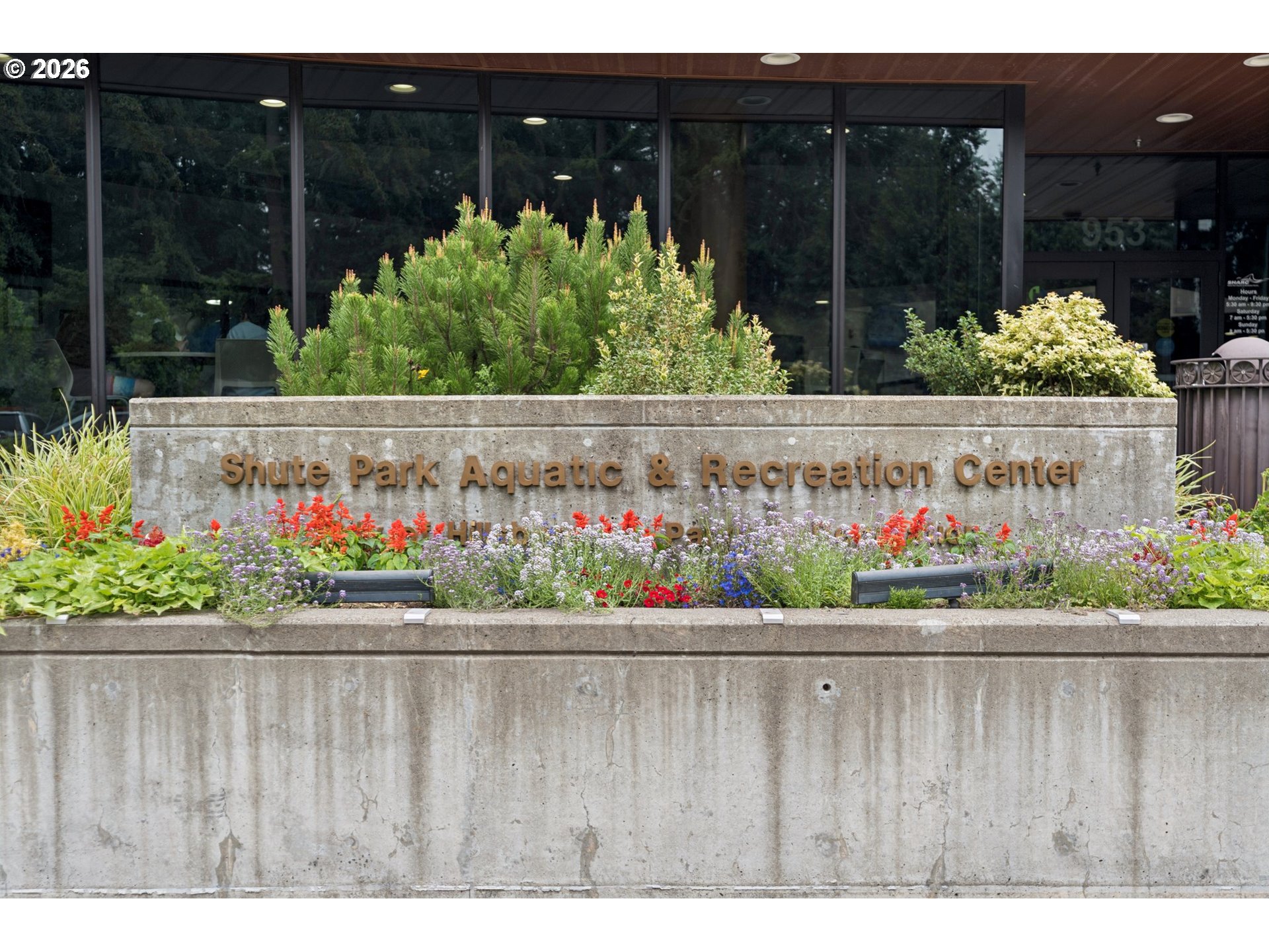 512 SE ALDER CT