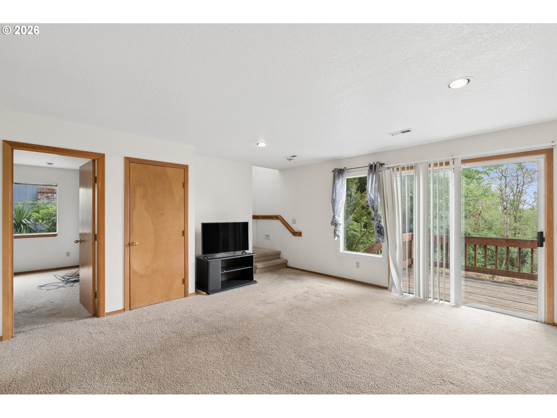 512 SE ALDER CT