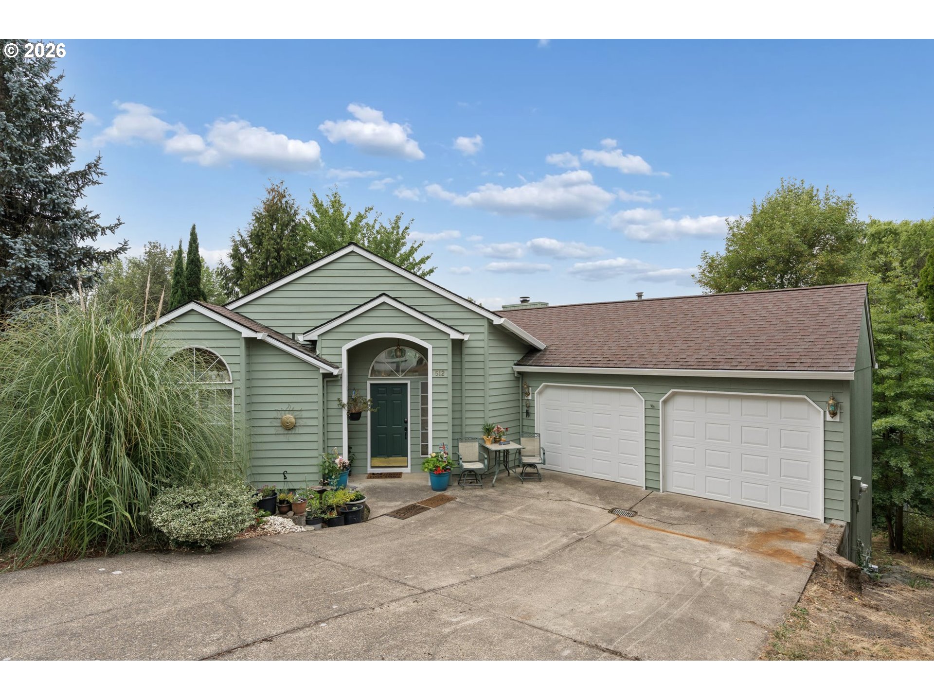 512 SE ALDER CT