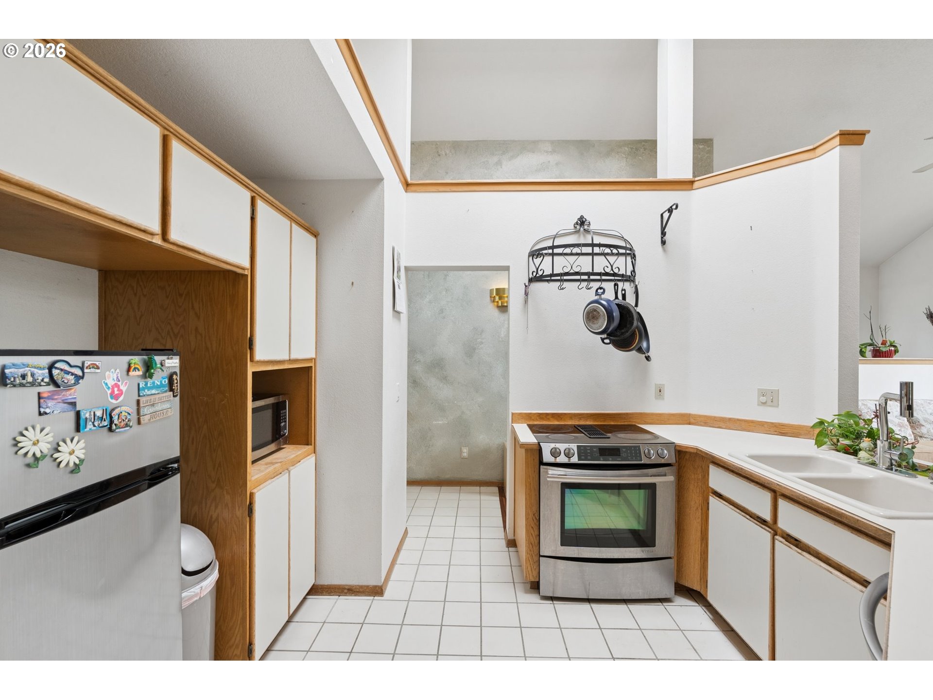 512 SE ALDER CT