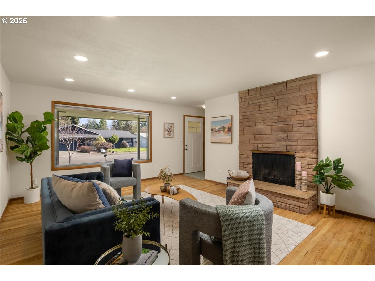 327 NE 169TH AVE