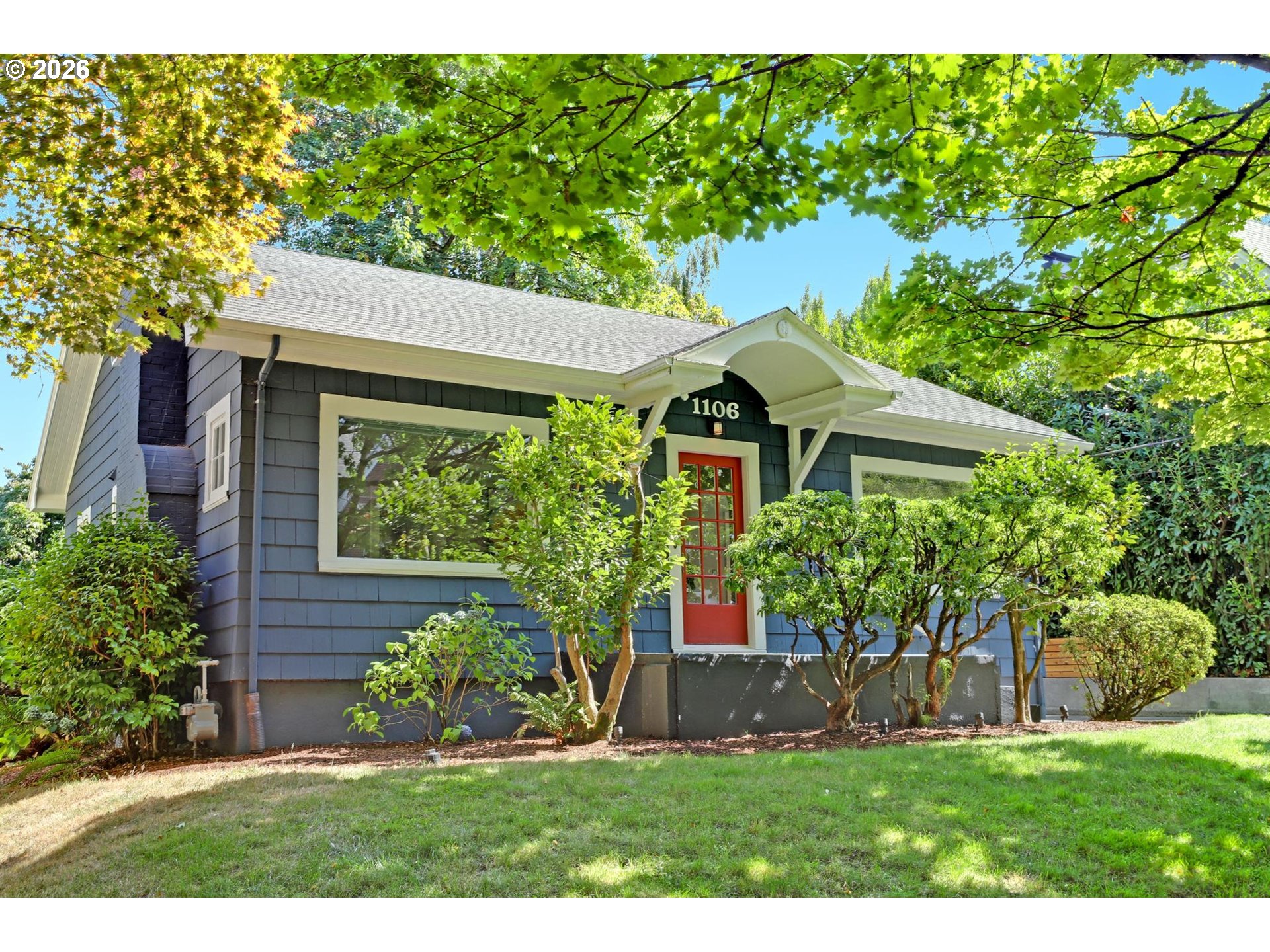 1106 NE 33RD AVE