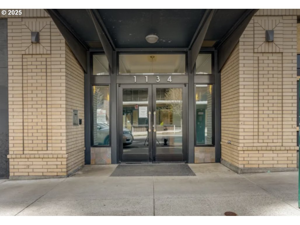 1134 SW JEFFERSON ST 403