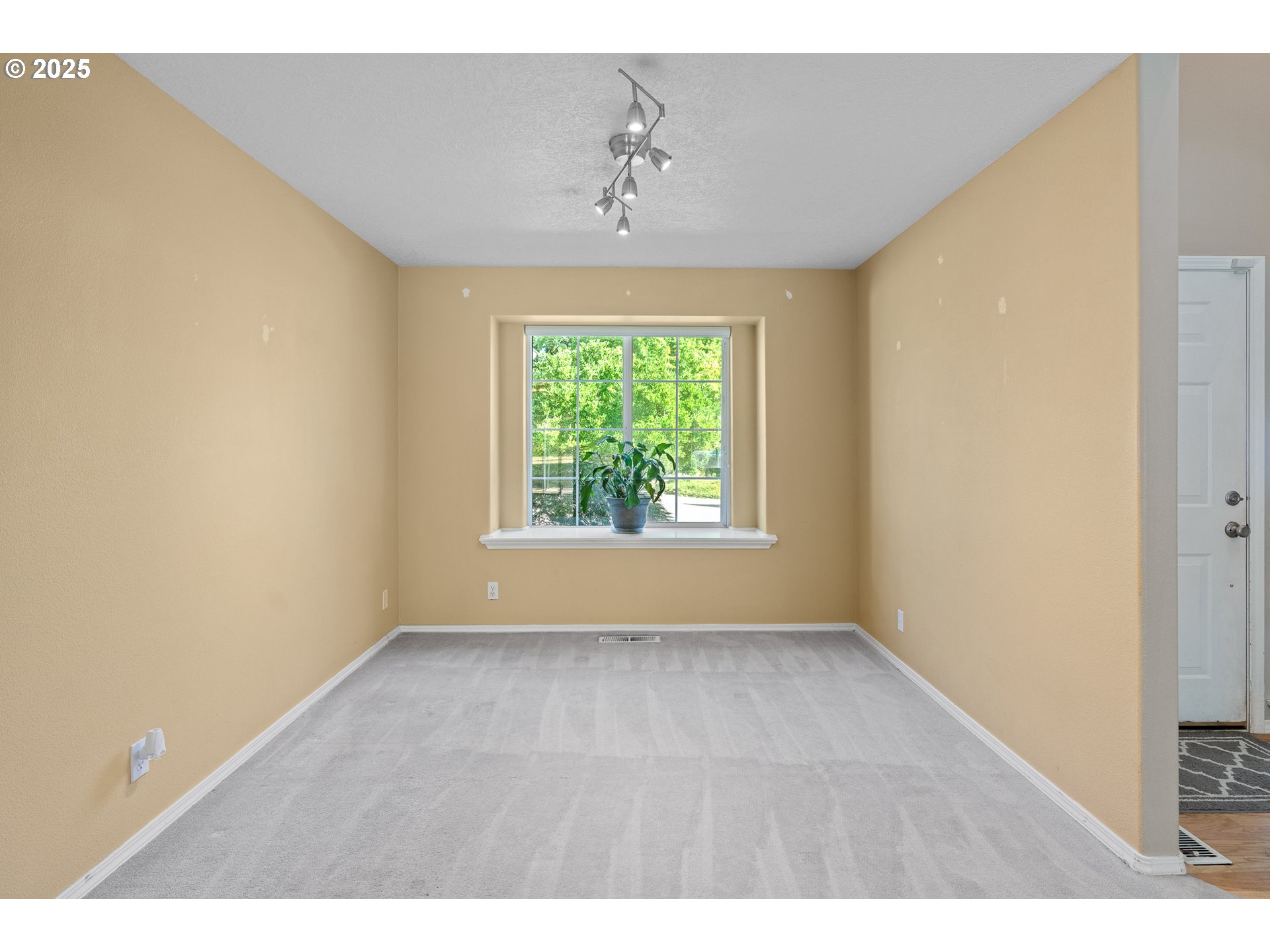 2290 MORROW CT