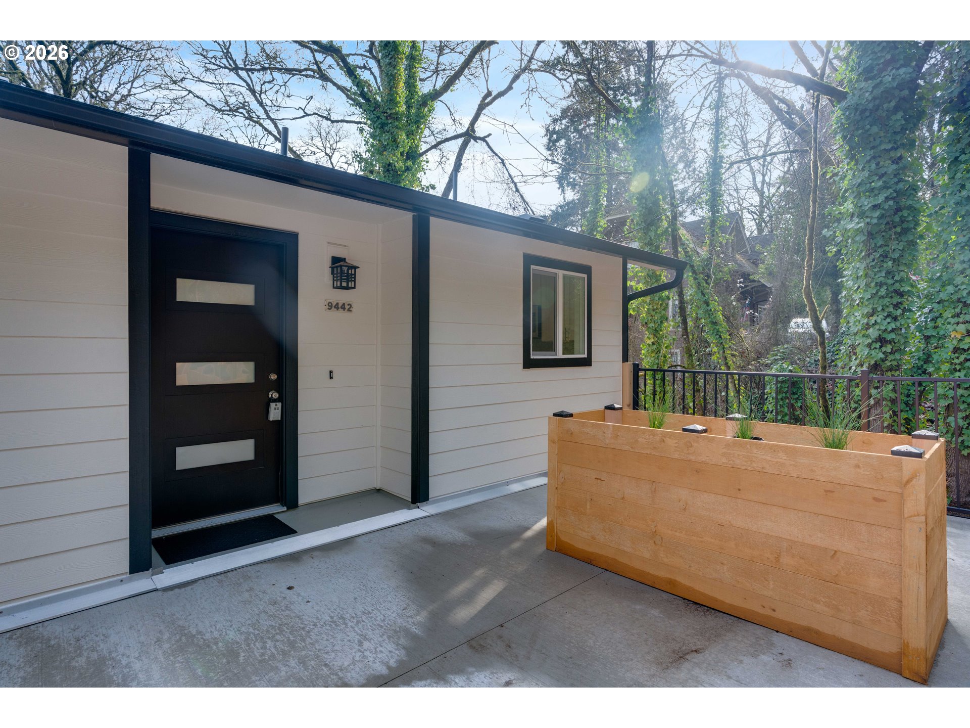 9442/9446 NW ROSEWAY AVE