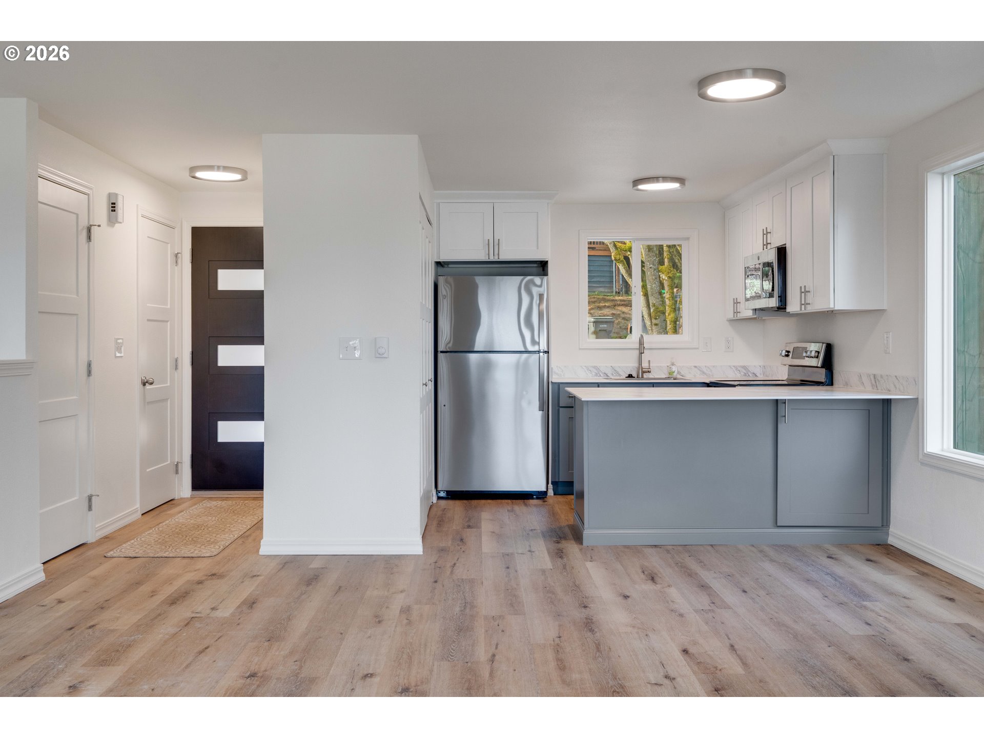 9442/9446 NW ROSEWAY AVE